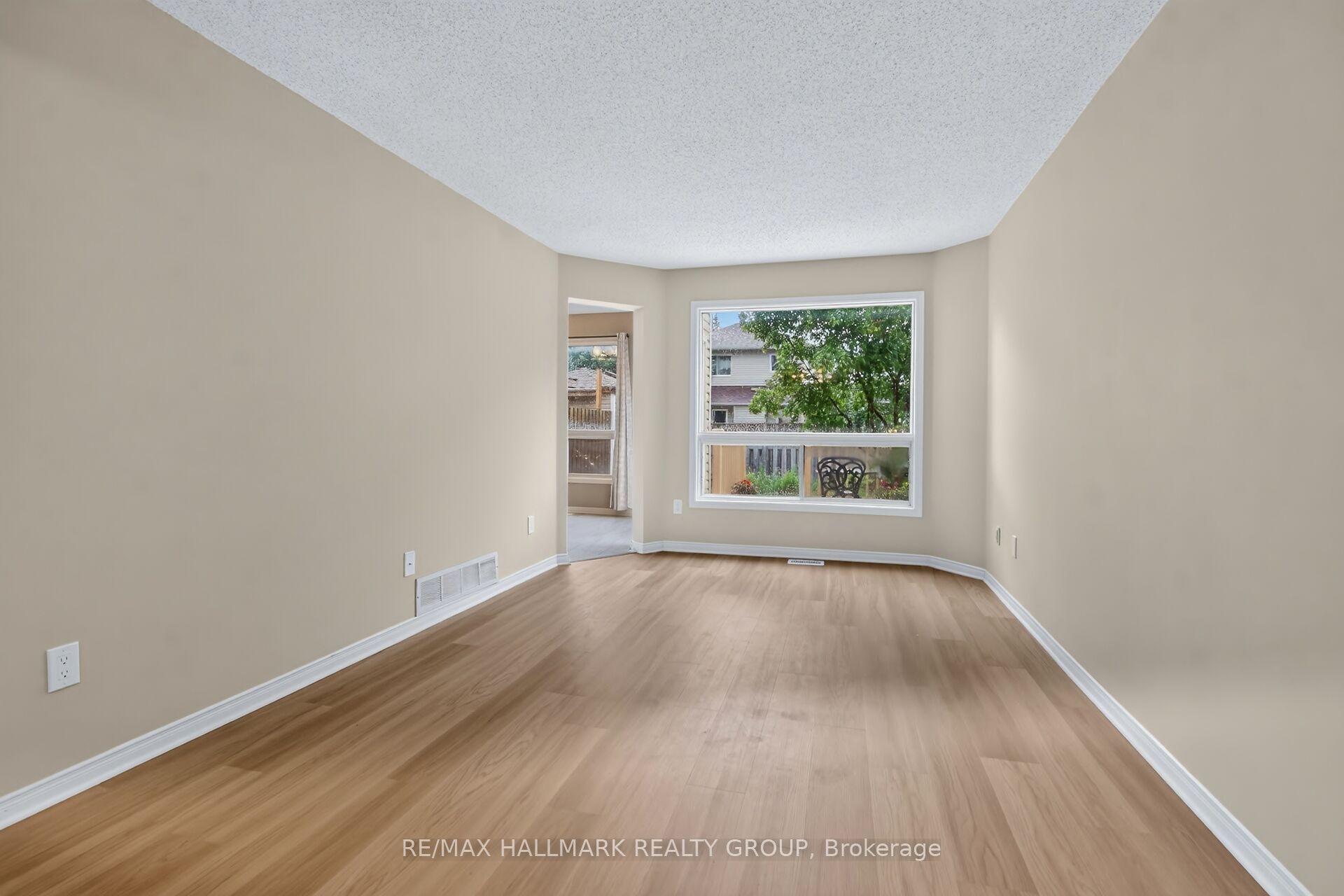 66 Woodgate Way Property Photo 9