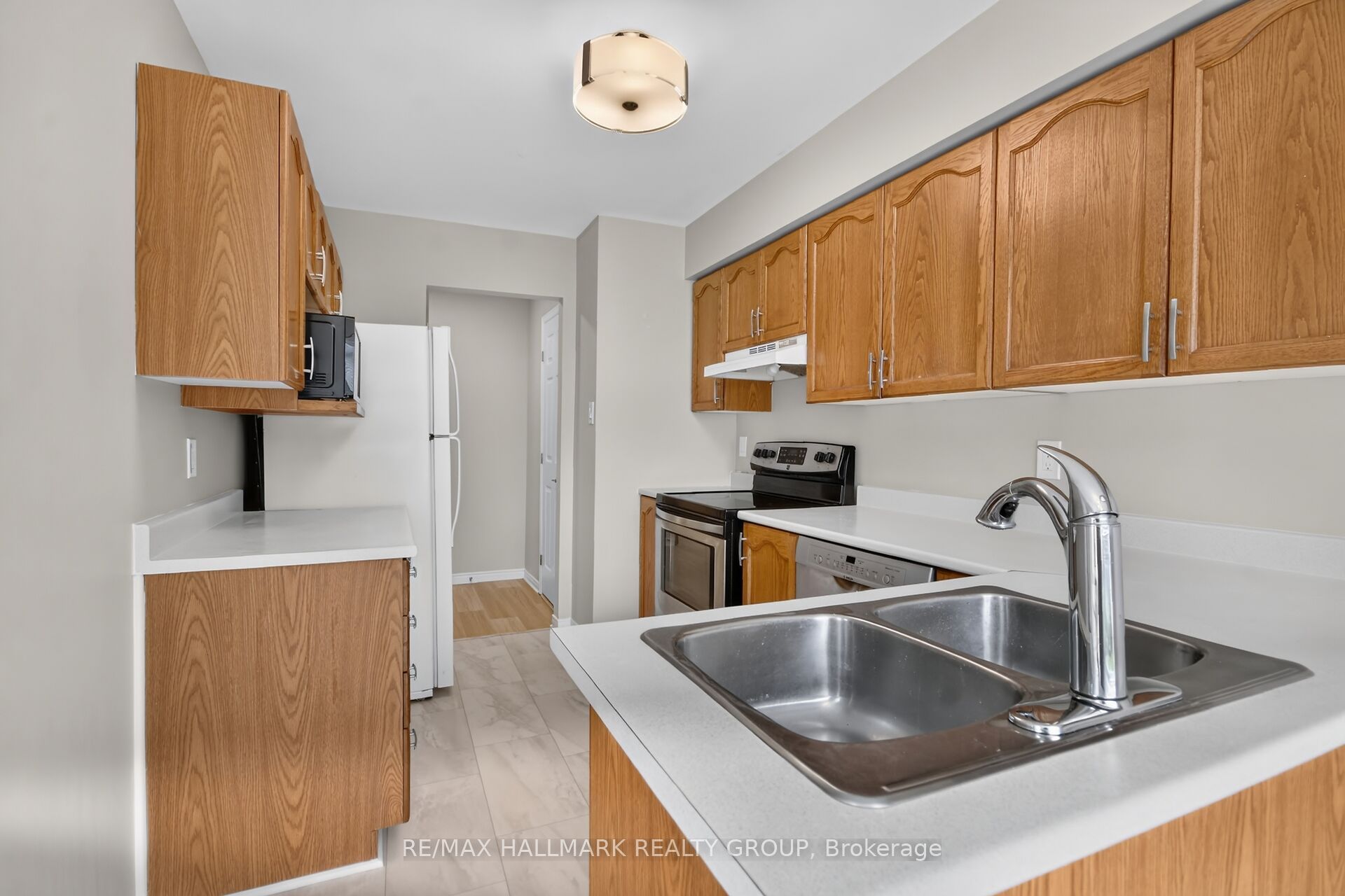 66 Woodgate Way Property Photo 11