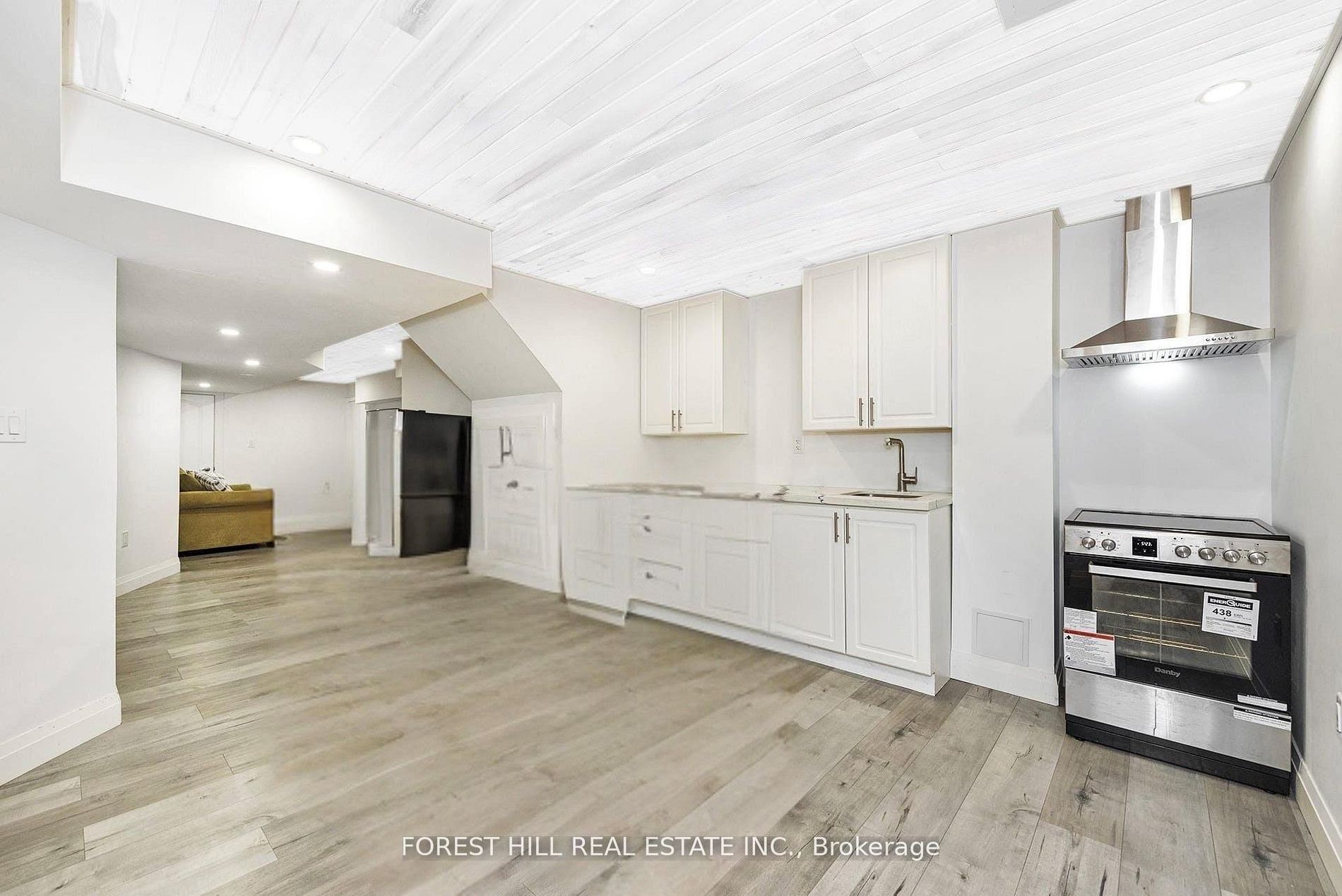 488 Linden Drive Property Photo 28