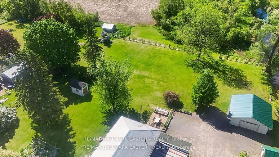 267 Centre Line Property Photo 5