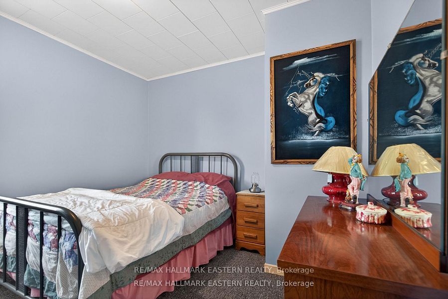 267 Centre Line Property Photo 31
