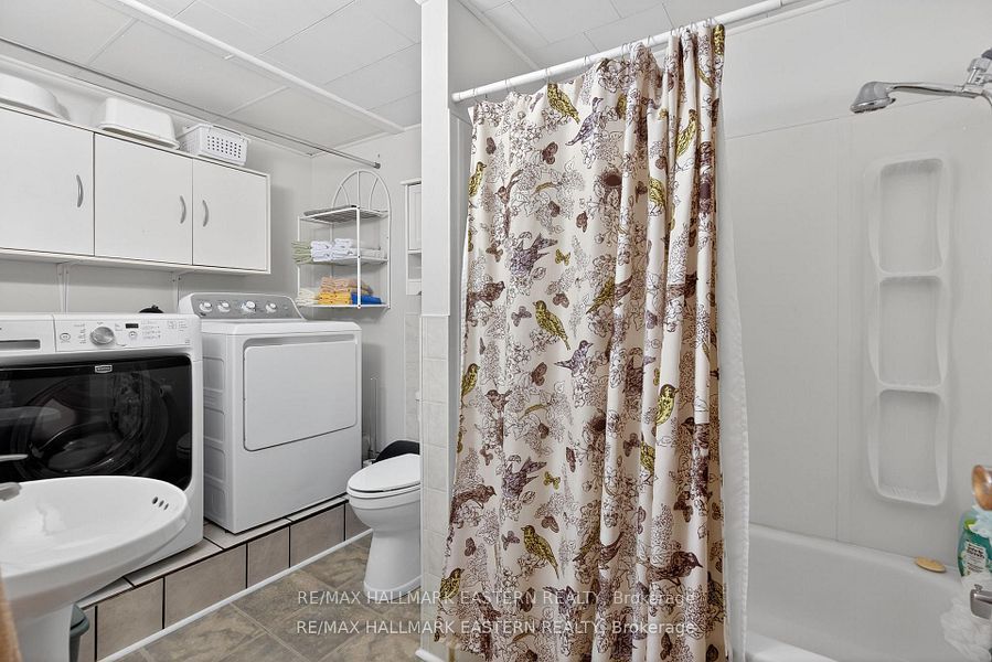 267 Centre Line Property Photo 34