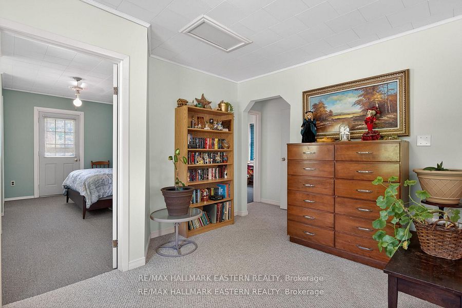 267 Centre Line Property Photo 41