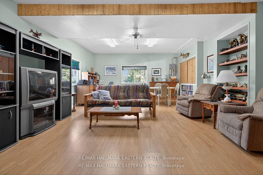 267 Centre Line Property Photo 44