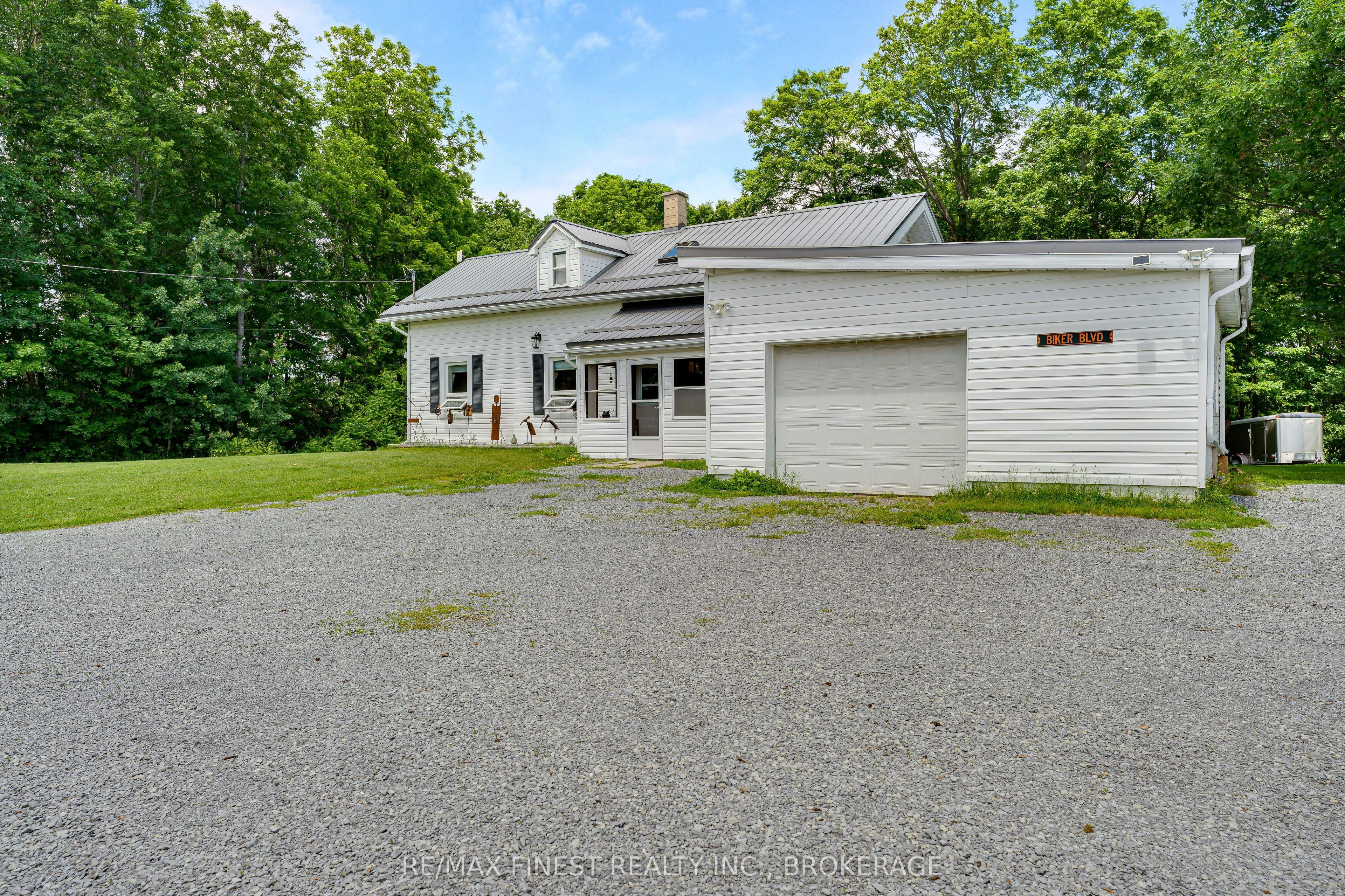 2018 Rutledge Road Property Photo 4