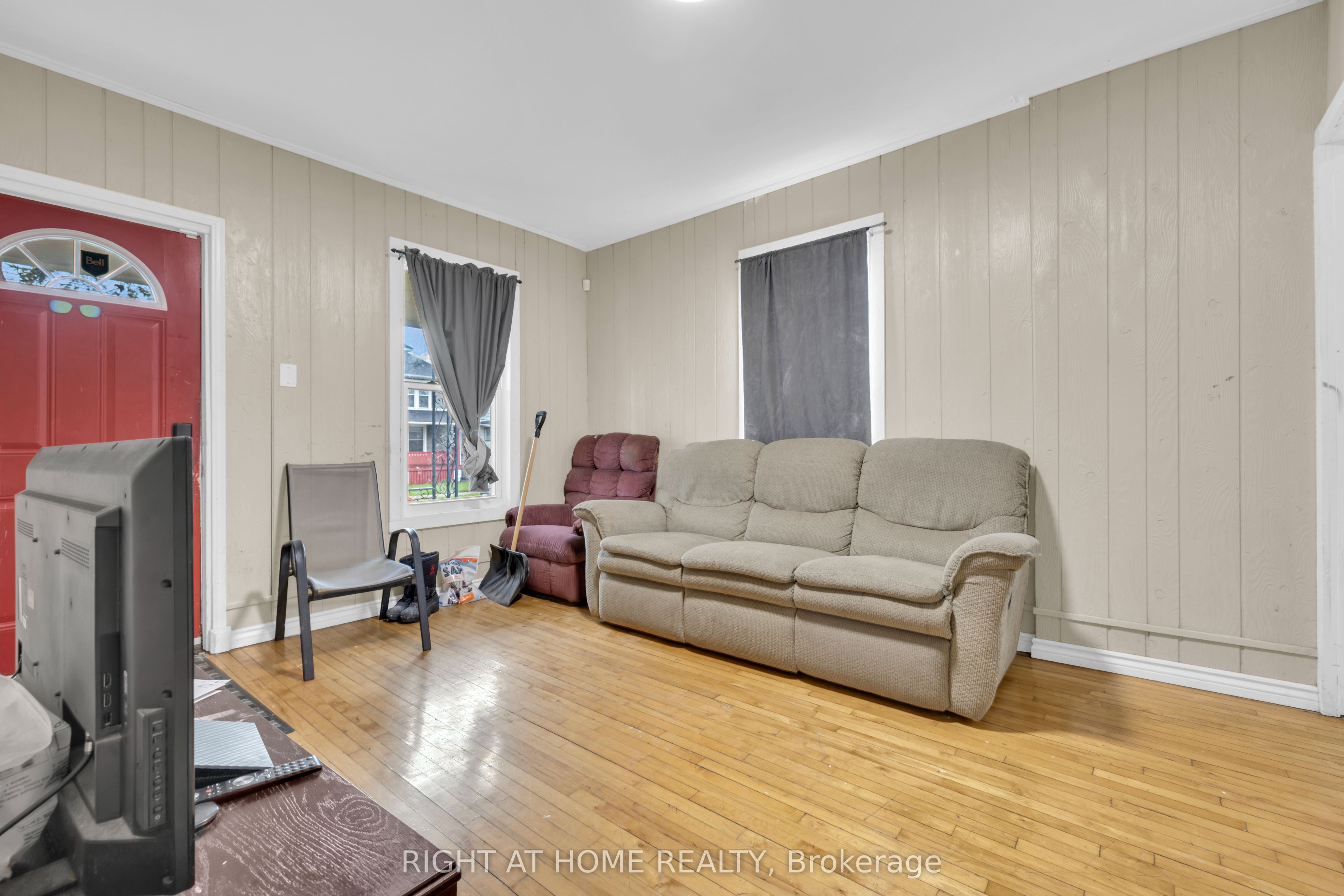 227 Bridge Avenue Property Photo 5