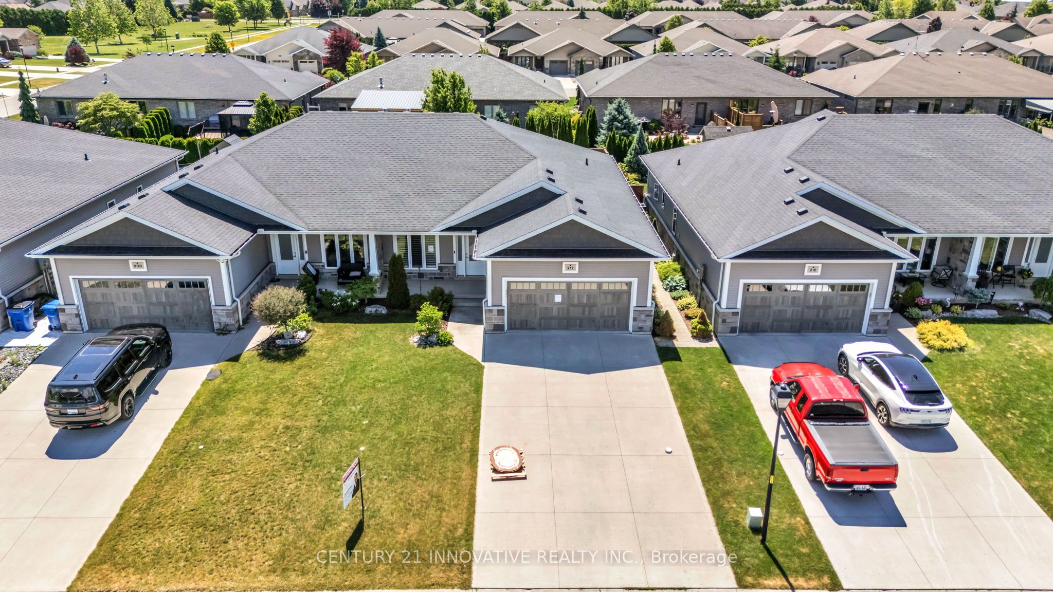 212 Summerset Place Property Photo 2