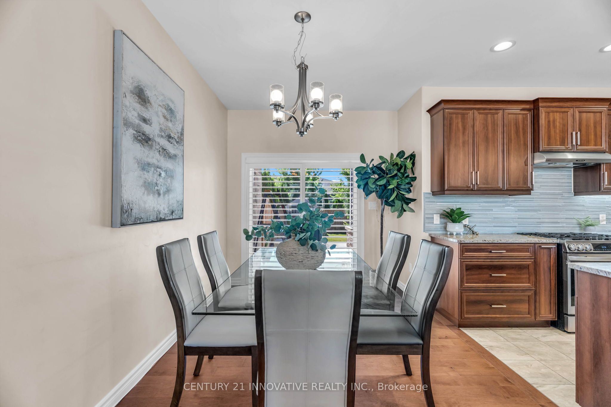 212 Summerset Place Property Photo 8