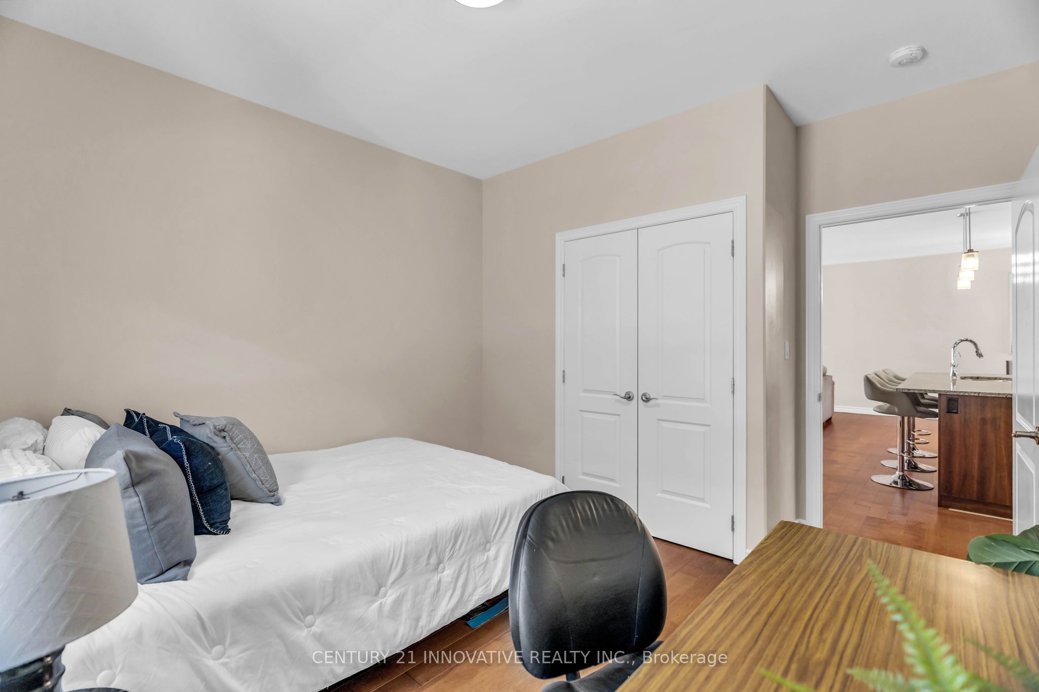 212 Summerset Place Property Photo 26