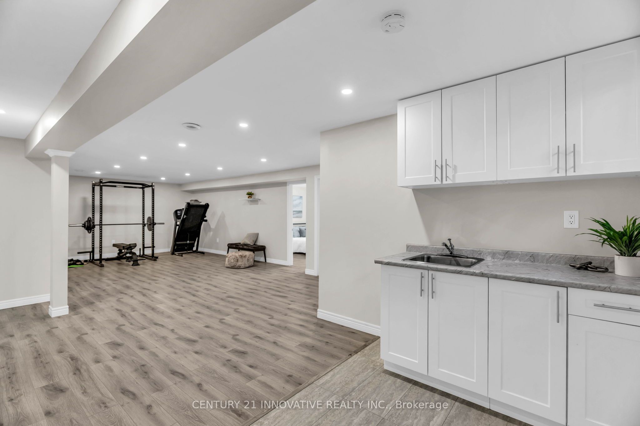 212 Summerset Place Property Photo 27