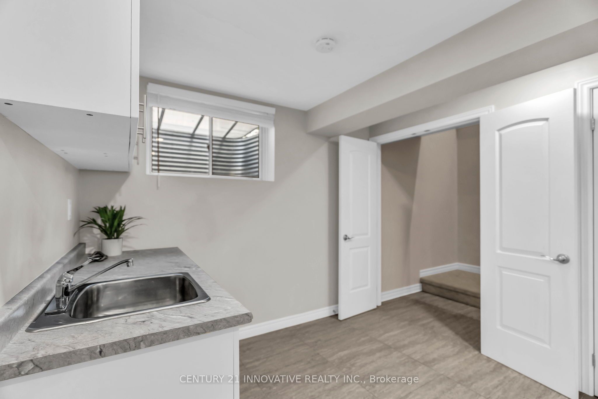 212 Summerset Place Property Photo 28