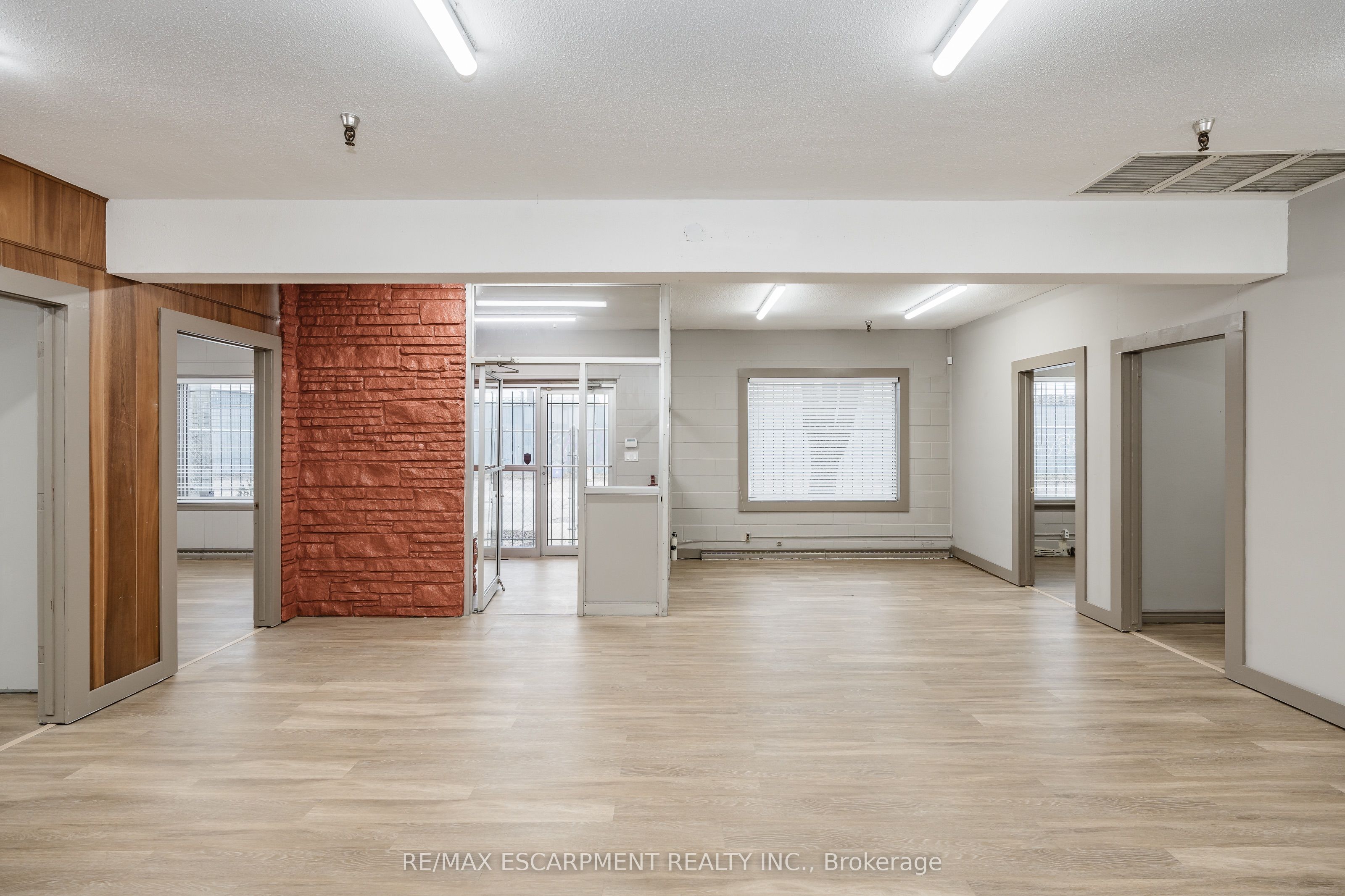 18 Linden Street Property Photo 7