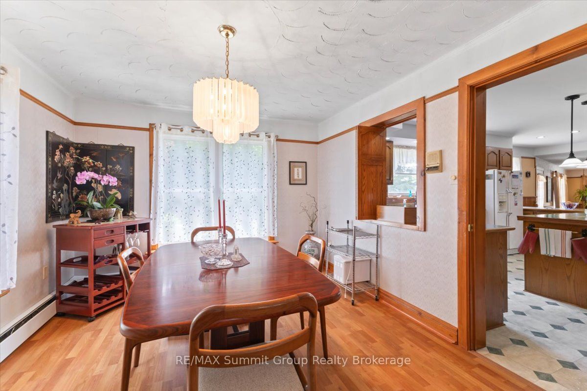 774549 Highway 10 Property Photo 9