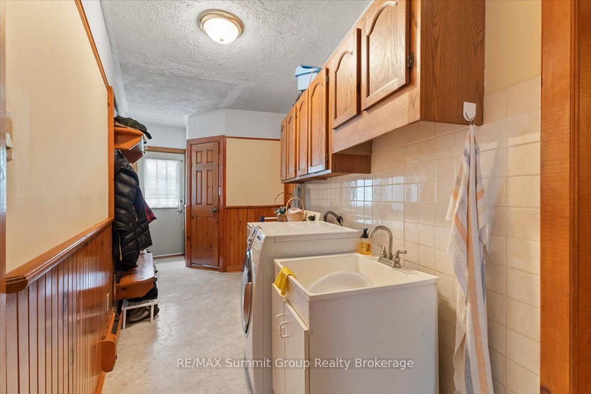 774549 Highway 10 Property Photo 12