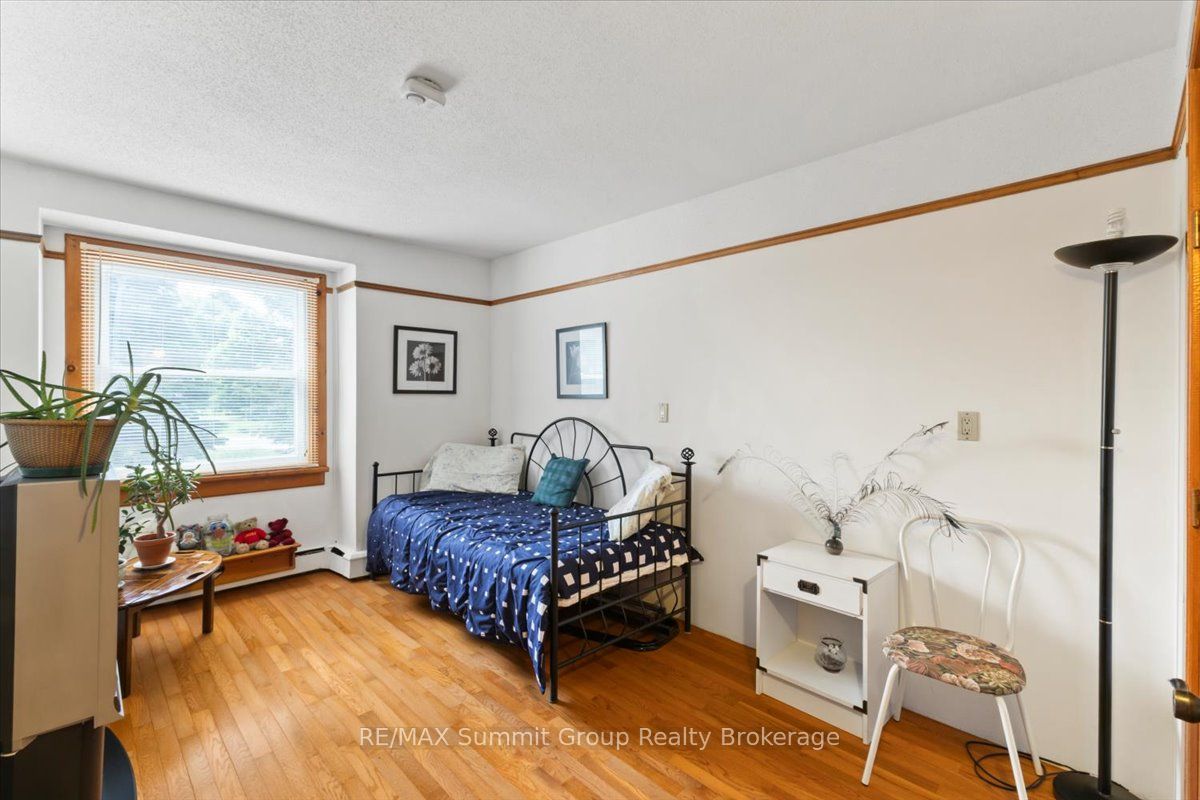 774549 Highway 10 Property Photo 23