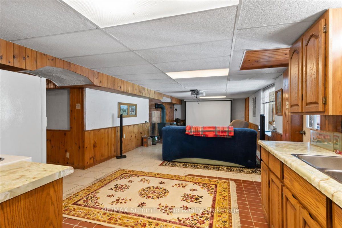 774549 Highway 10 Property Photo 27