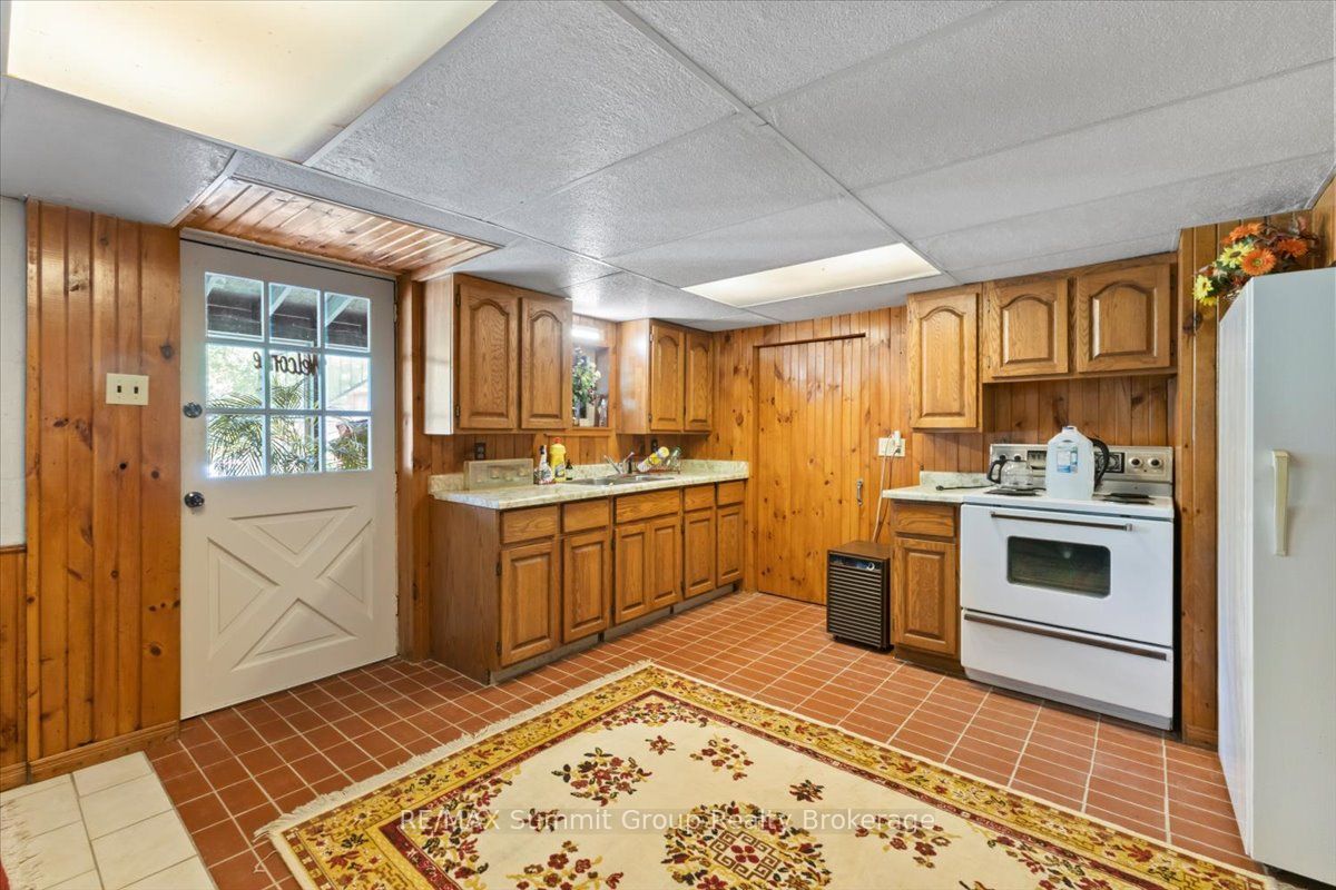 774549 Highway 10 Property Photo 30