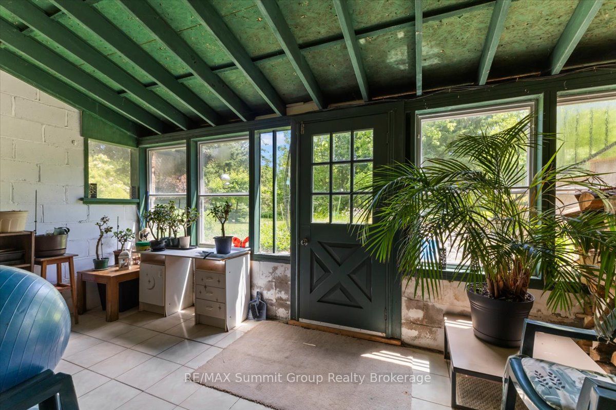 774549 Highway 10 Property Photo 32