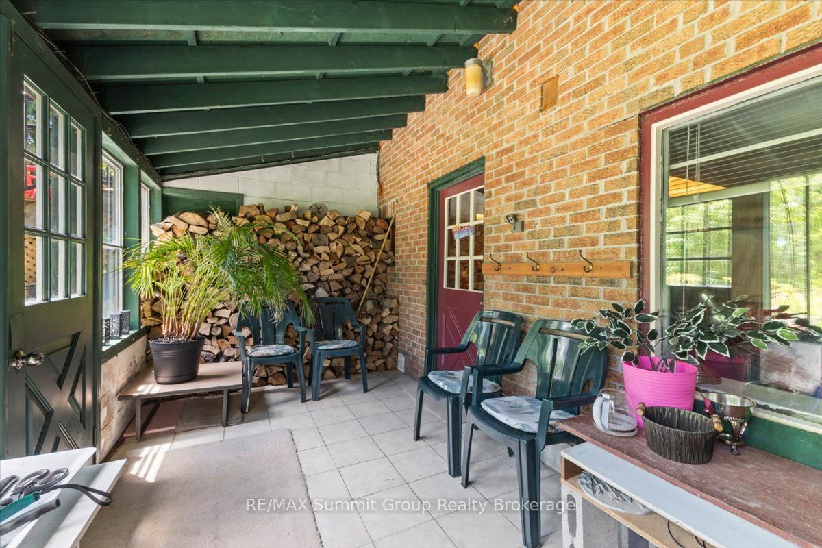 774549 Highway 10 Property Photo 33