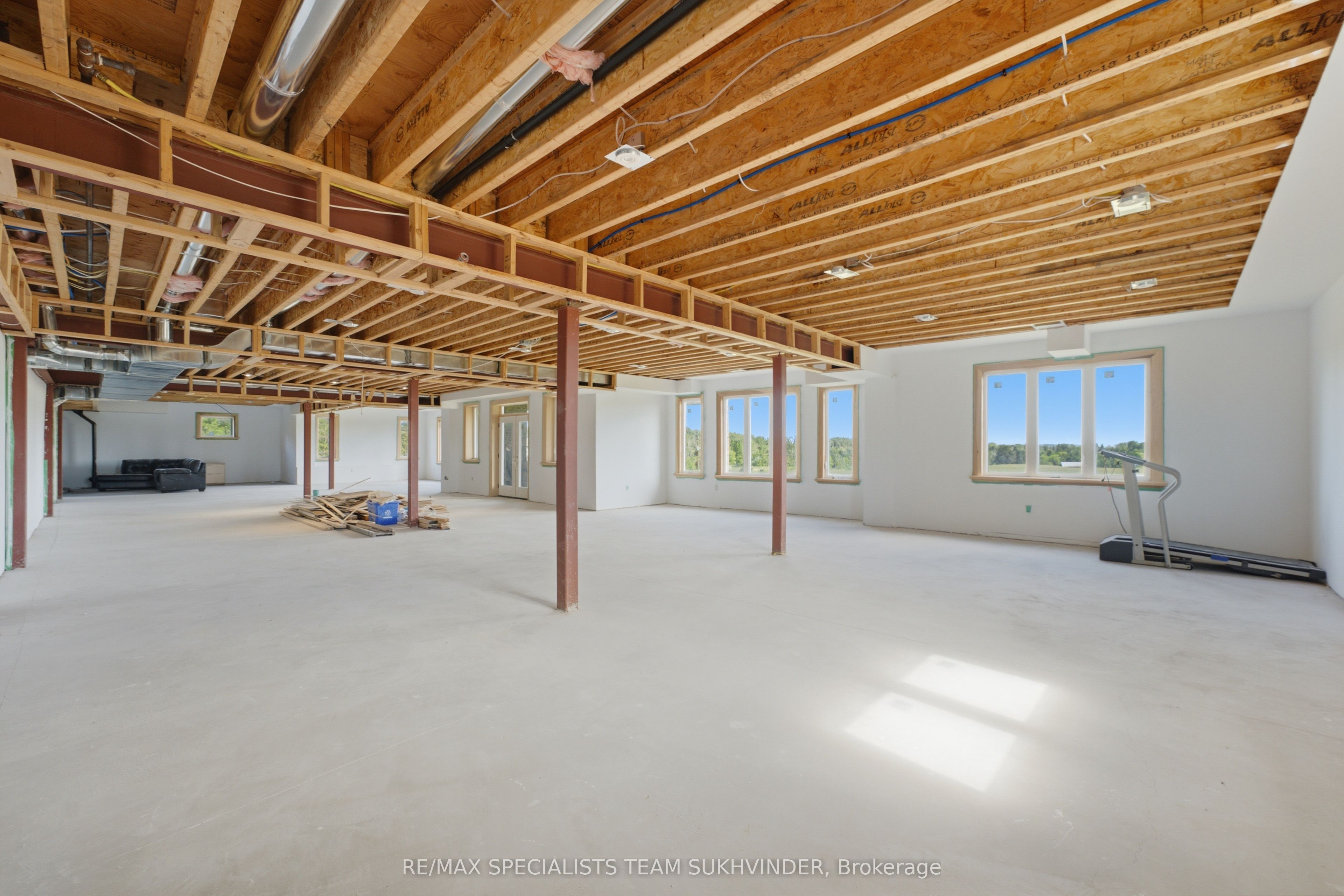 753281 2nd Line Ehs Property Photo 47