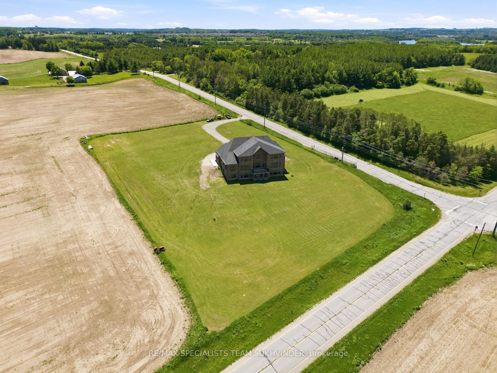 753281 2nd Line Ehs Property Photo 50