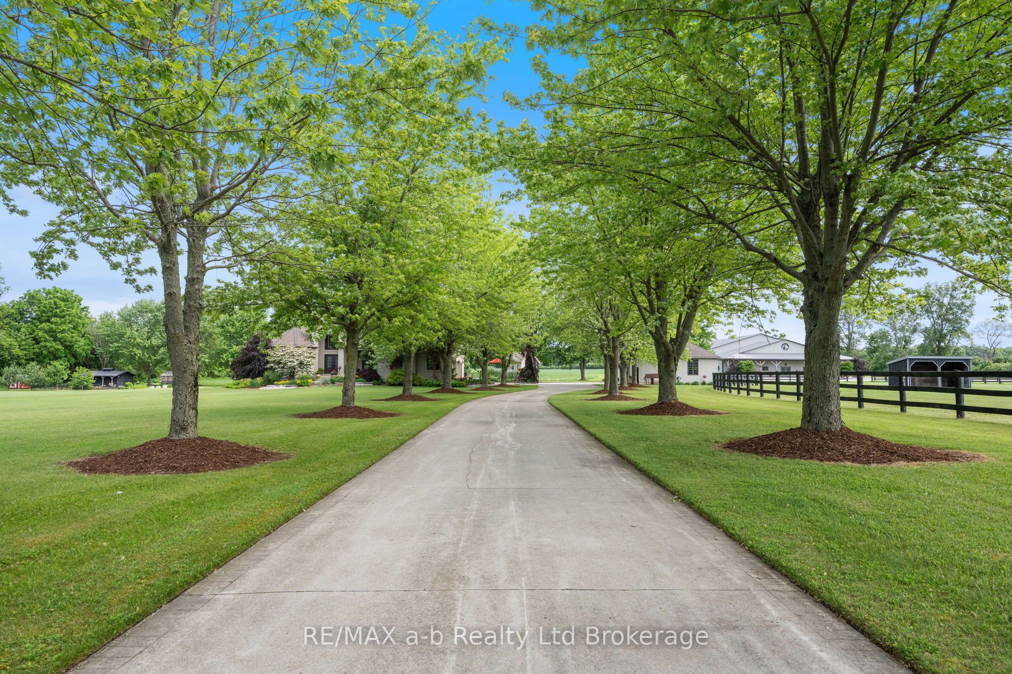 55226 Best Line Property Photo 7