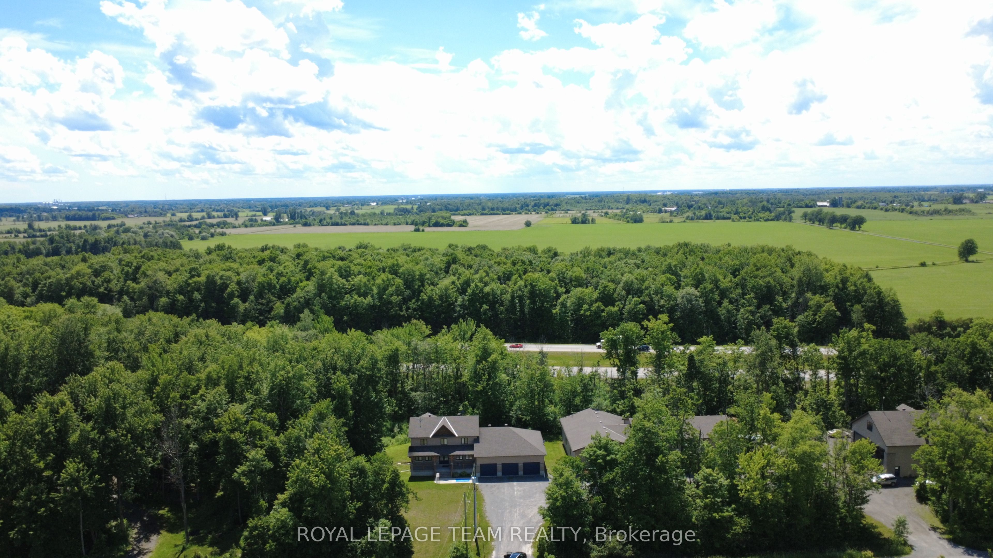6330 Second Line Road Property Photo 2