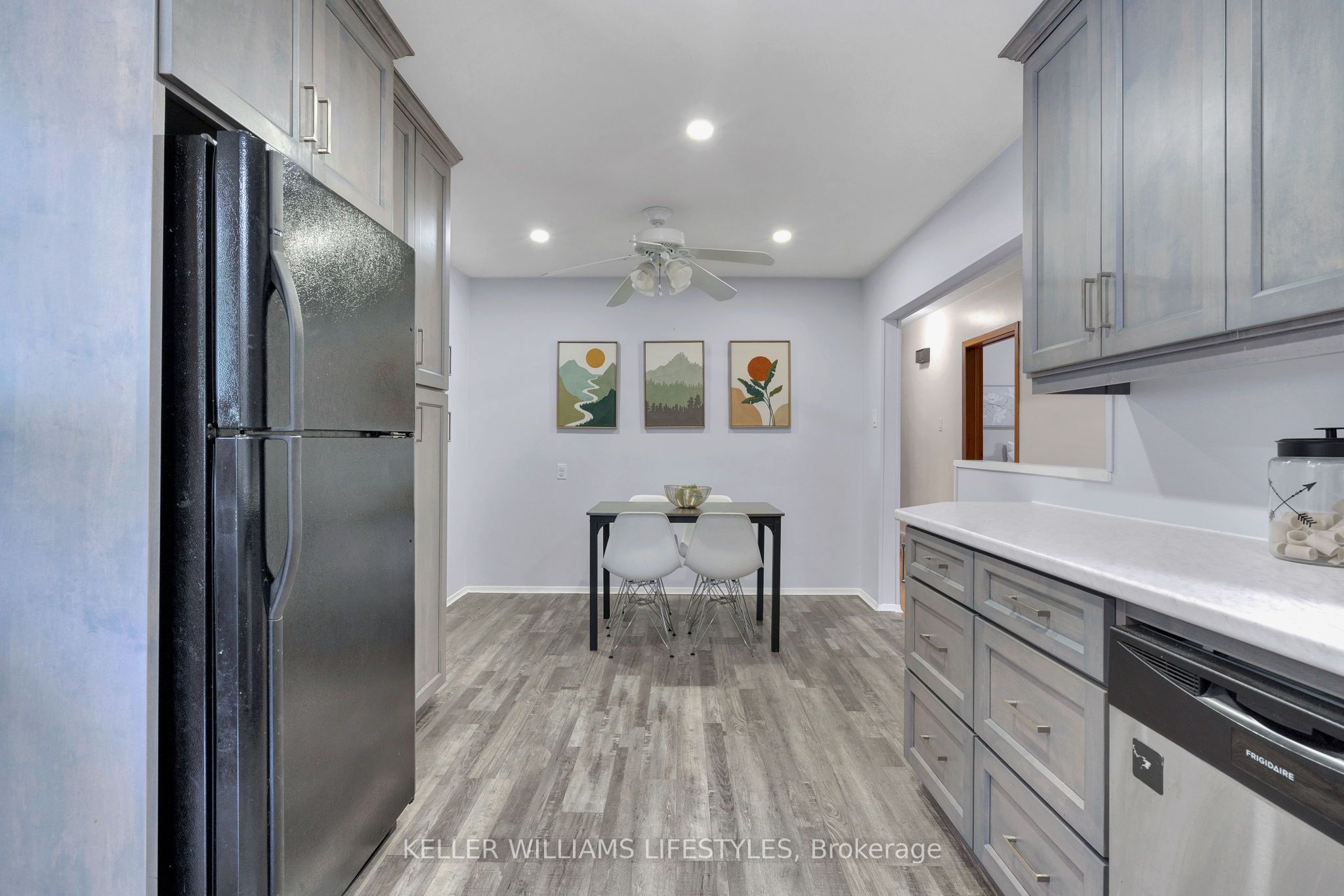 564 Chiddington Avenue Property Photo 4