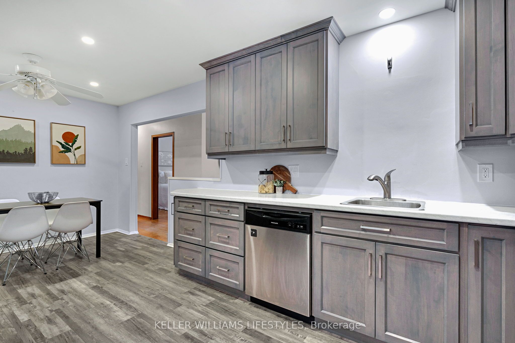 564 Chiddington Avenue Property Photo 12
