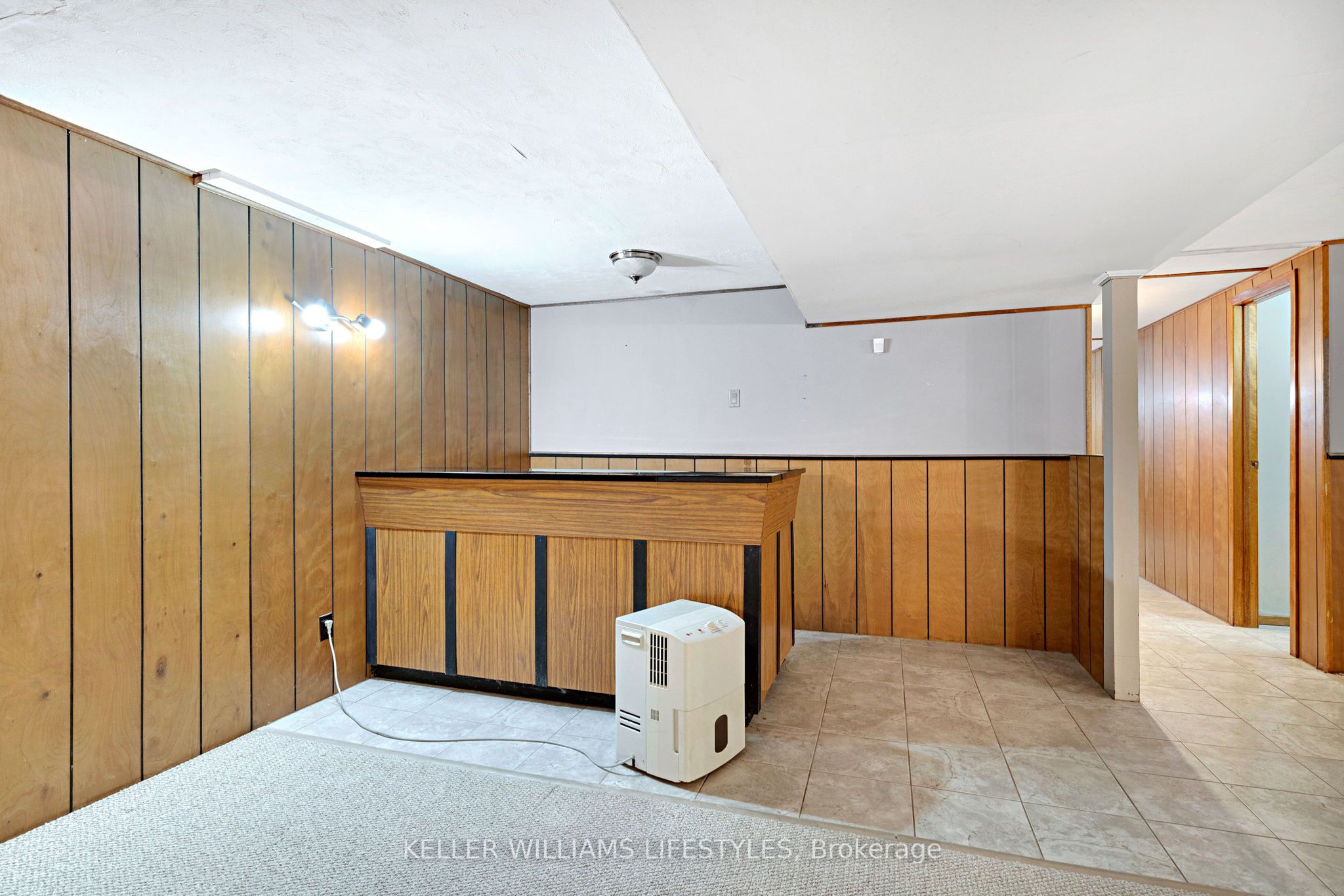 564 Chiddington Avenue Property Photo 33