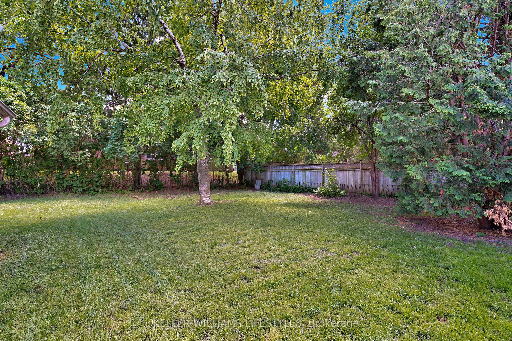 564 Chiddington Avenue Property Photo 39
