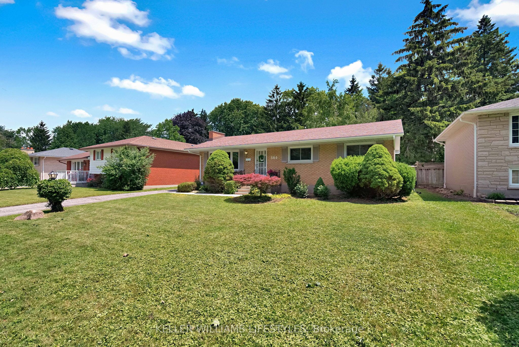564 Chiddington Avenue Property Photo 41