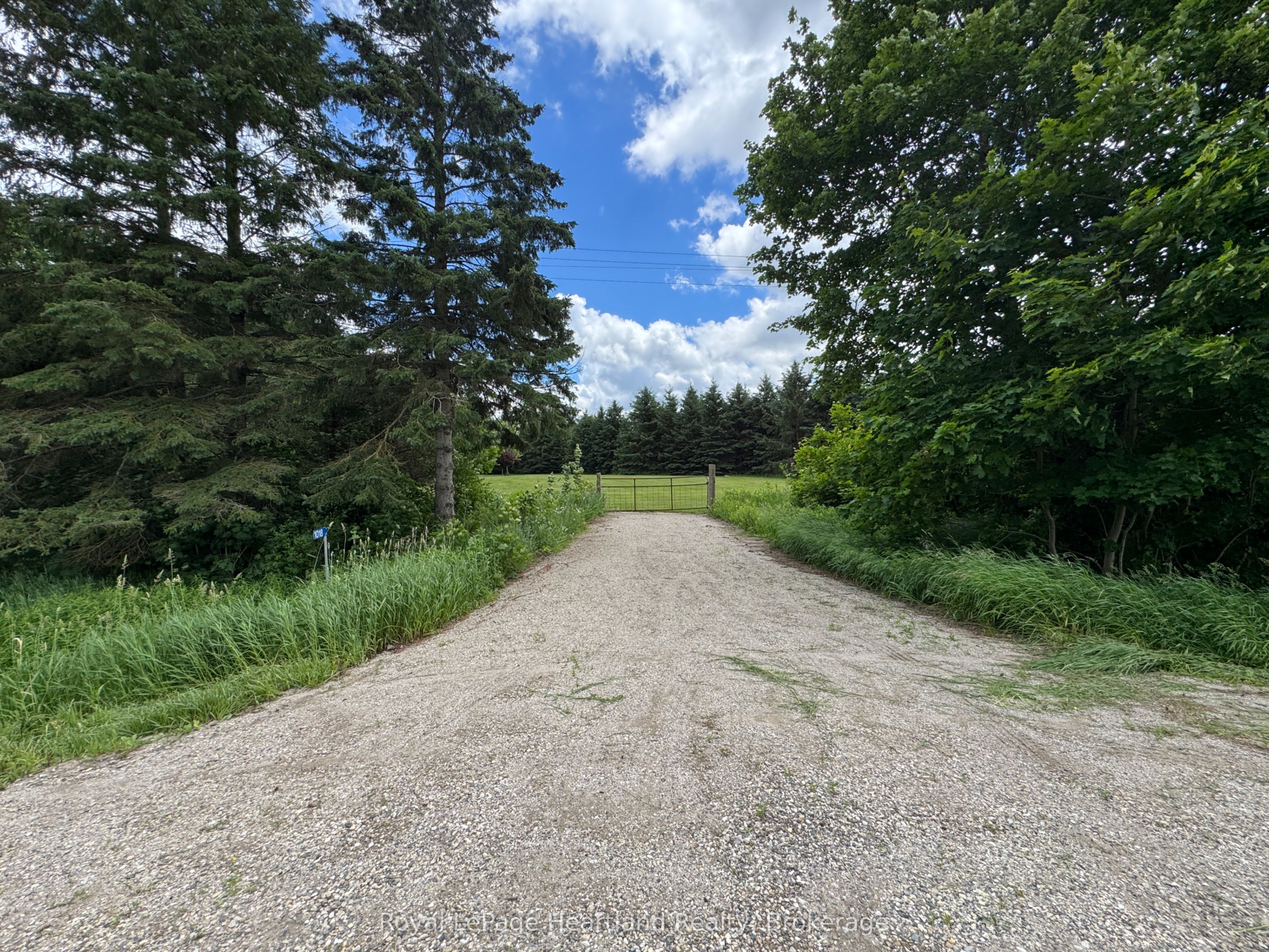 1018 Harriston Road Property Photo 1