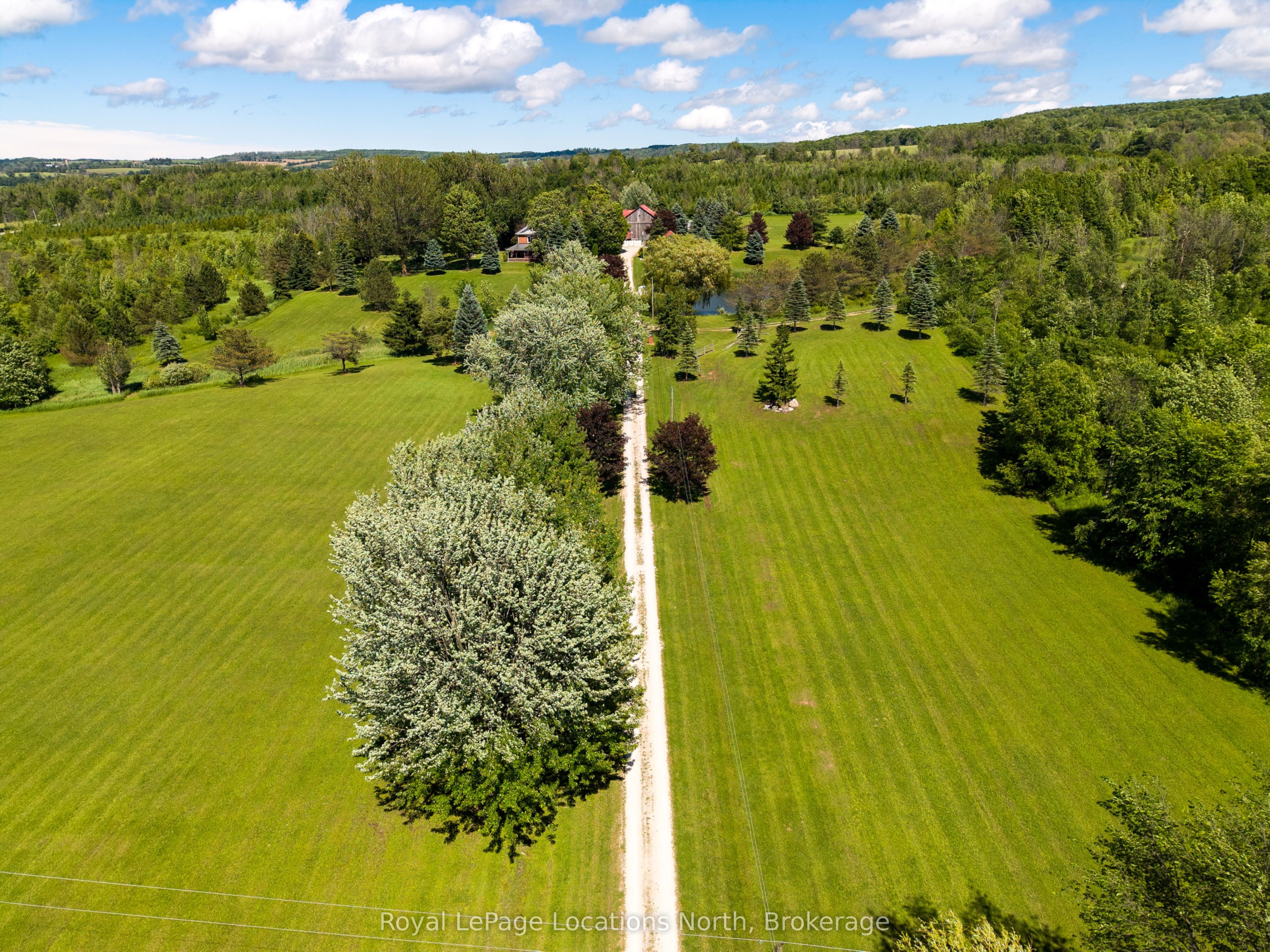 415799 10th Line Property Photo 6