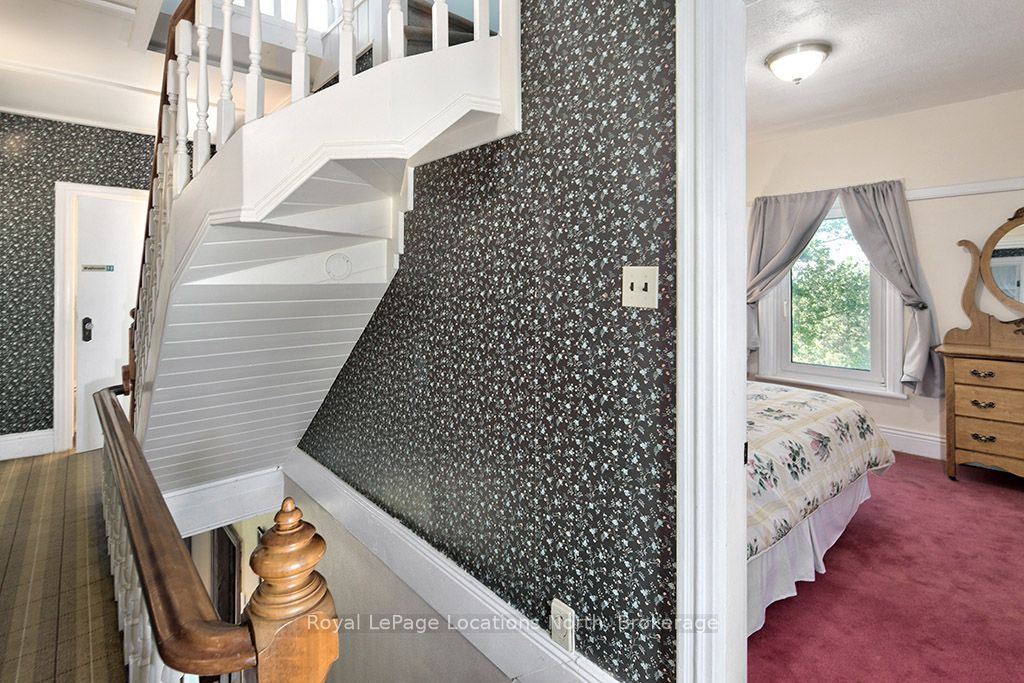 415799 10th Line Property Photo 25