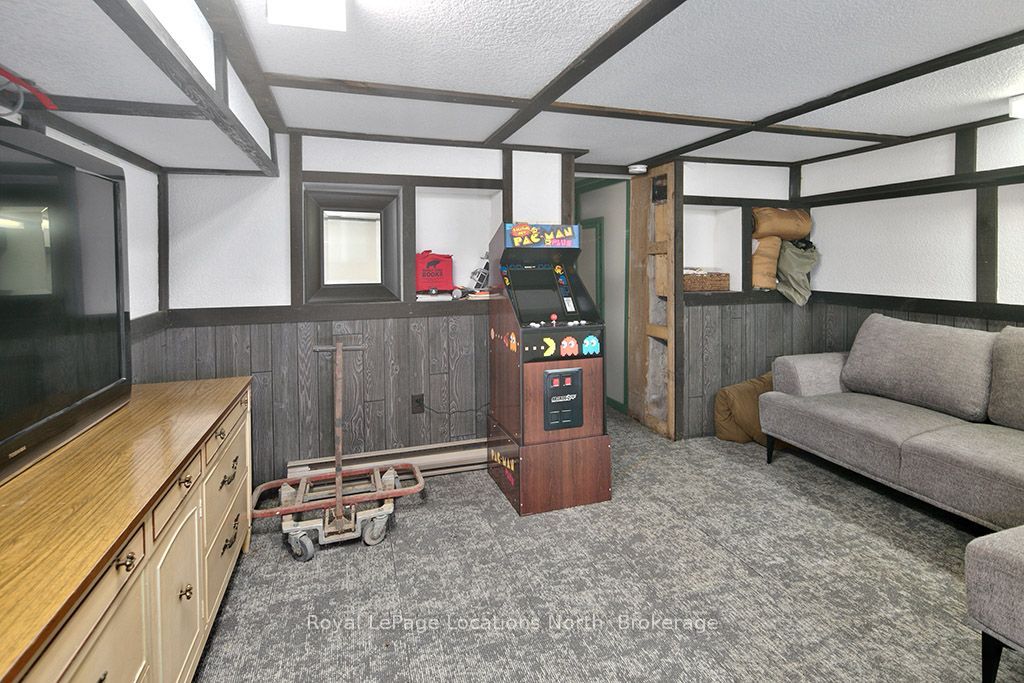 415799 10th Line Property Photo 29