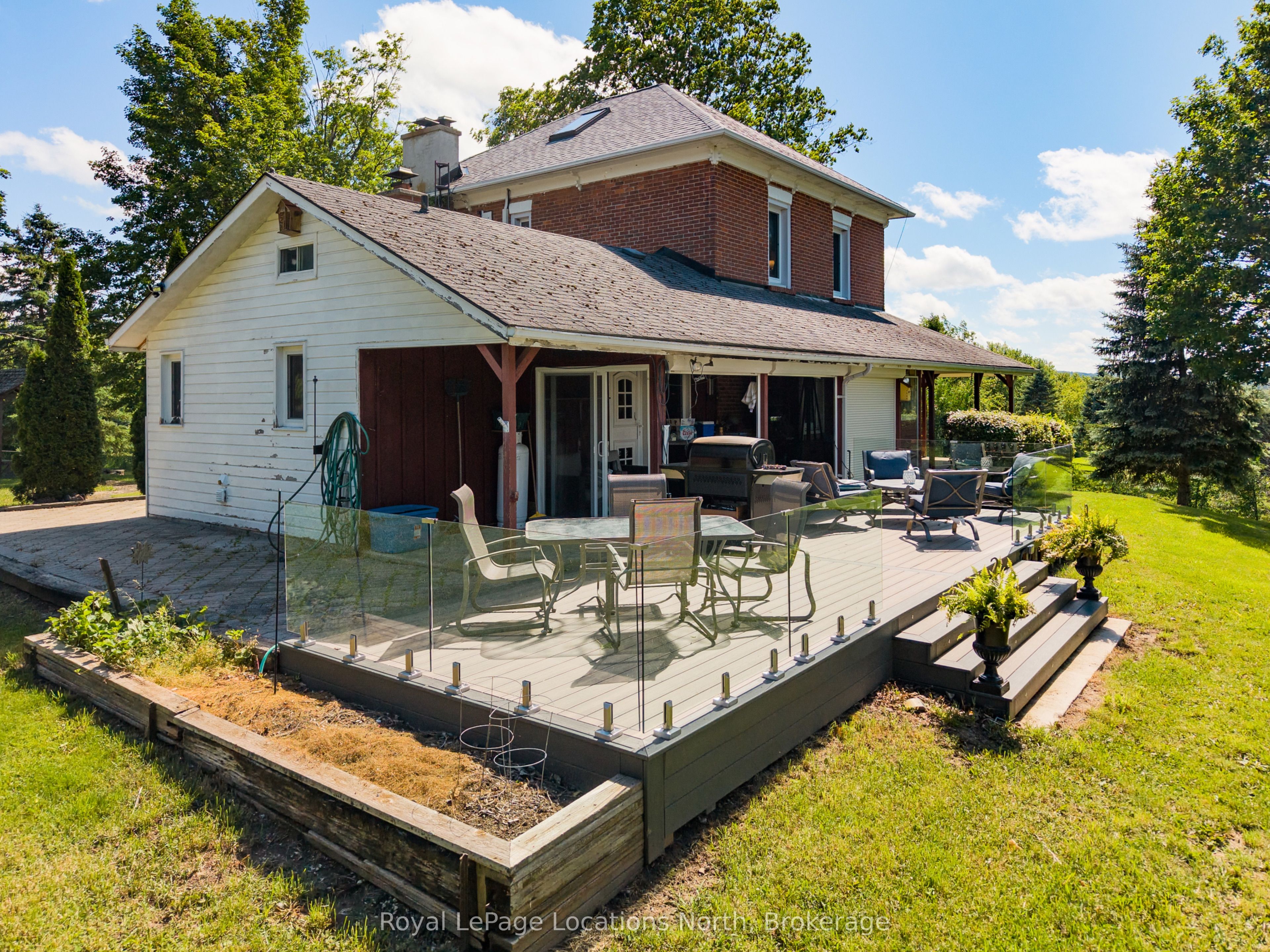 415799 10th Line Property Photo 34