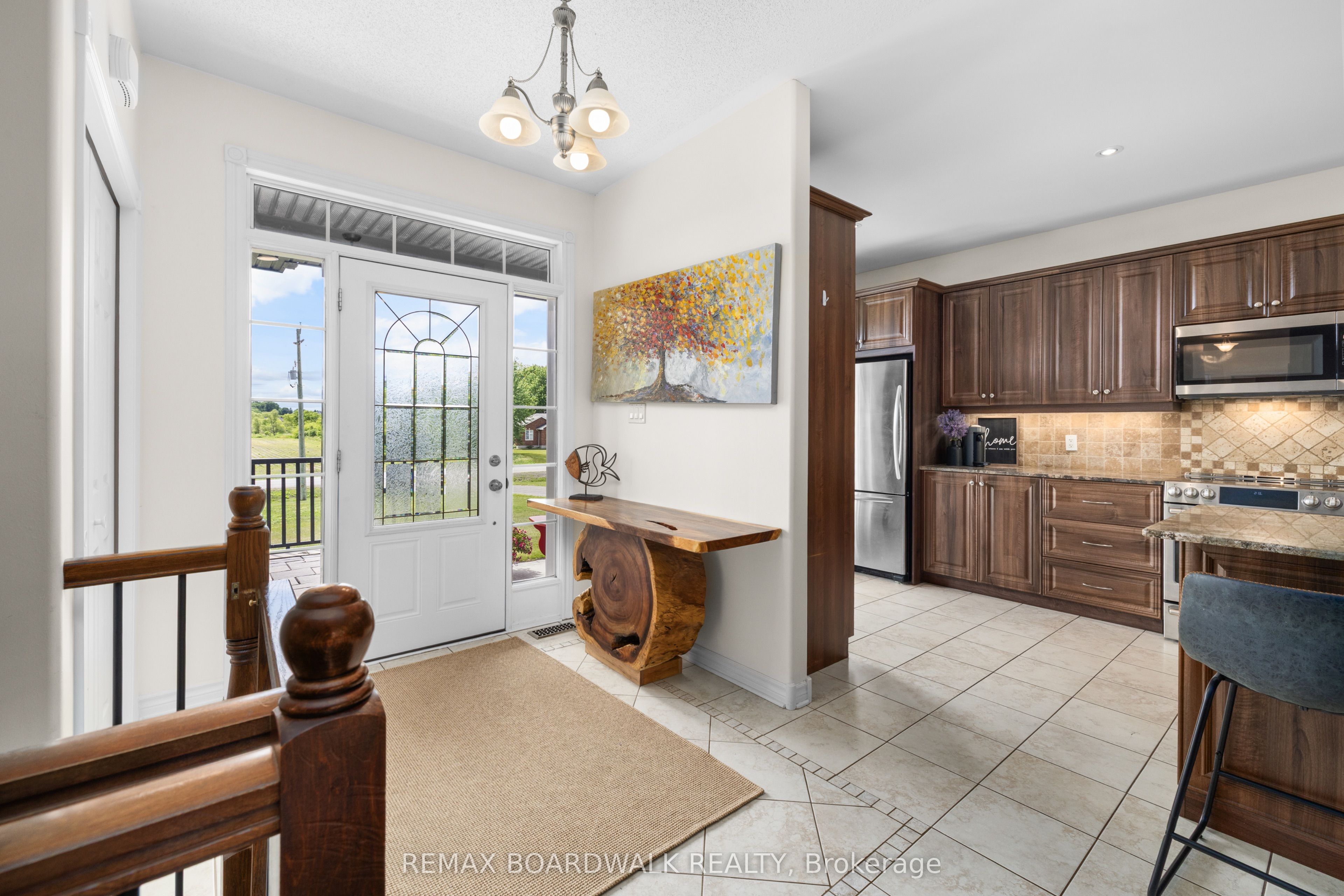 6671 Third Line Road Property Photo 7