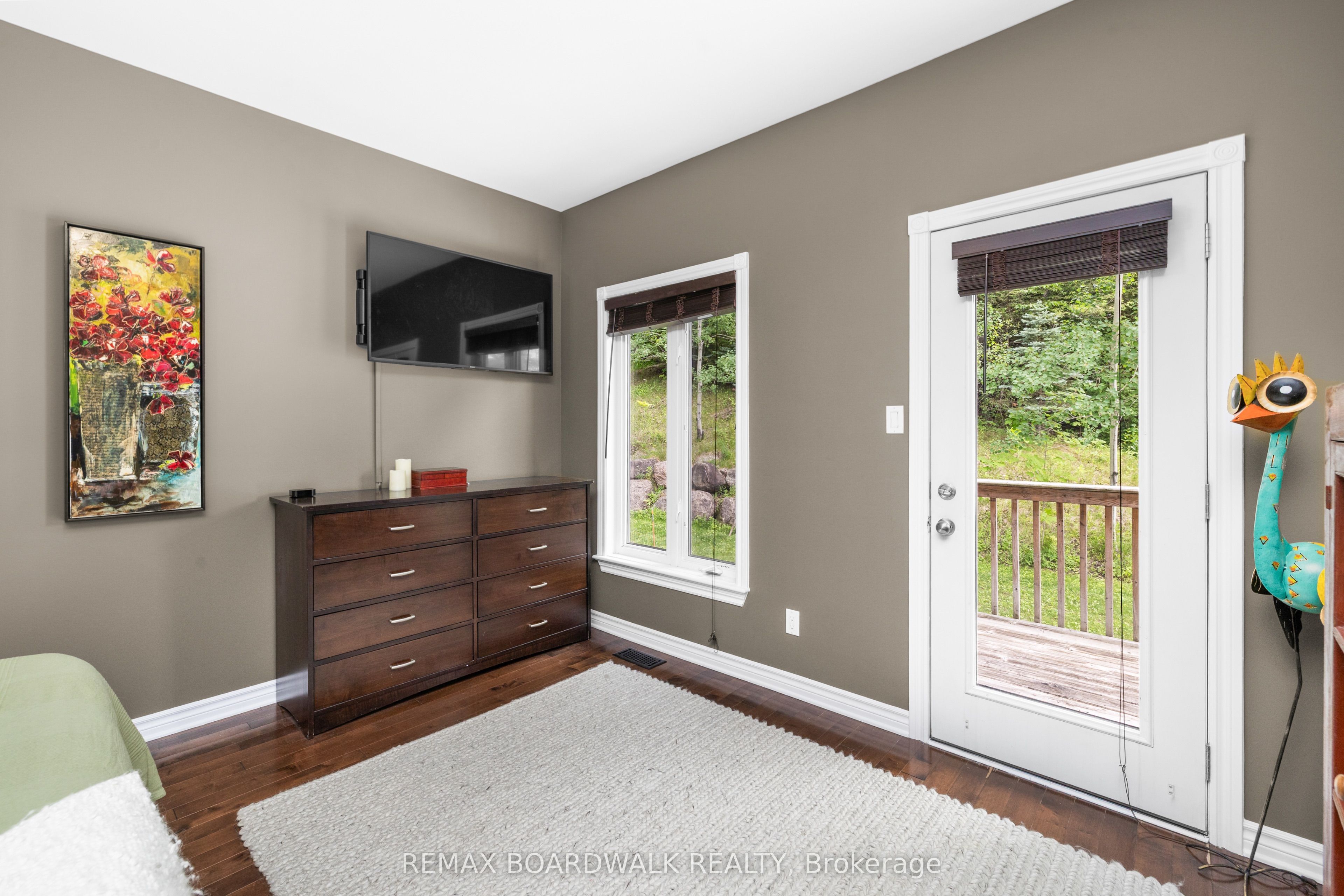 6671 Third Line Road Property Photo 24