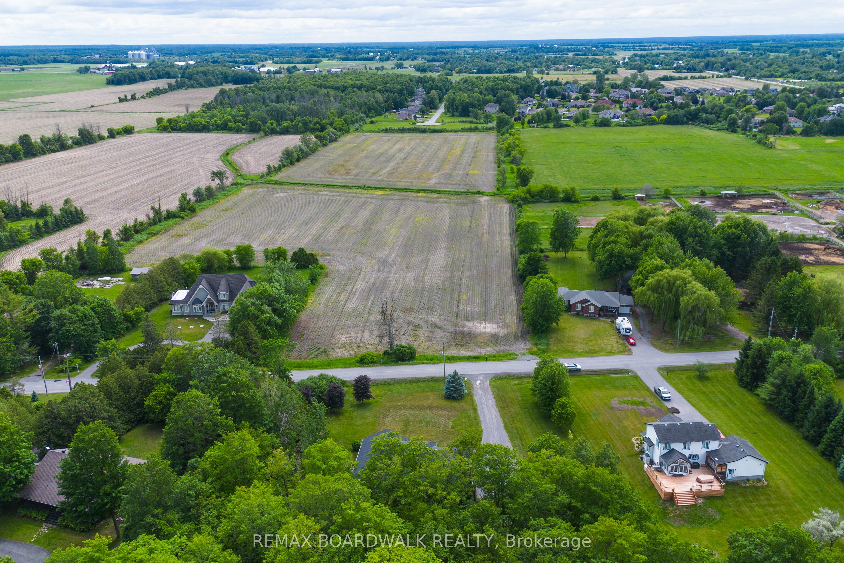 6671 Third Line Road Property Photo 46