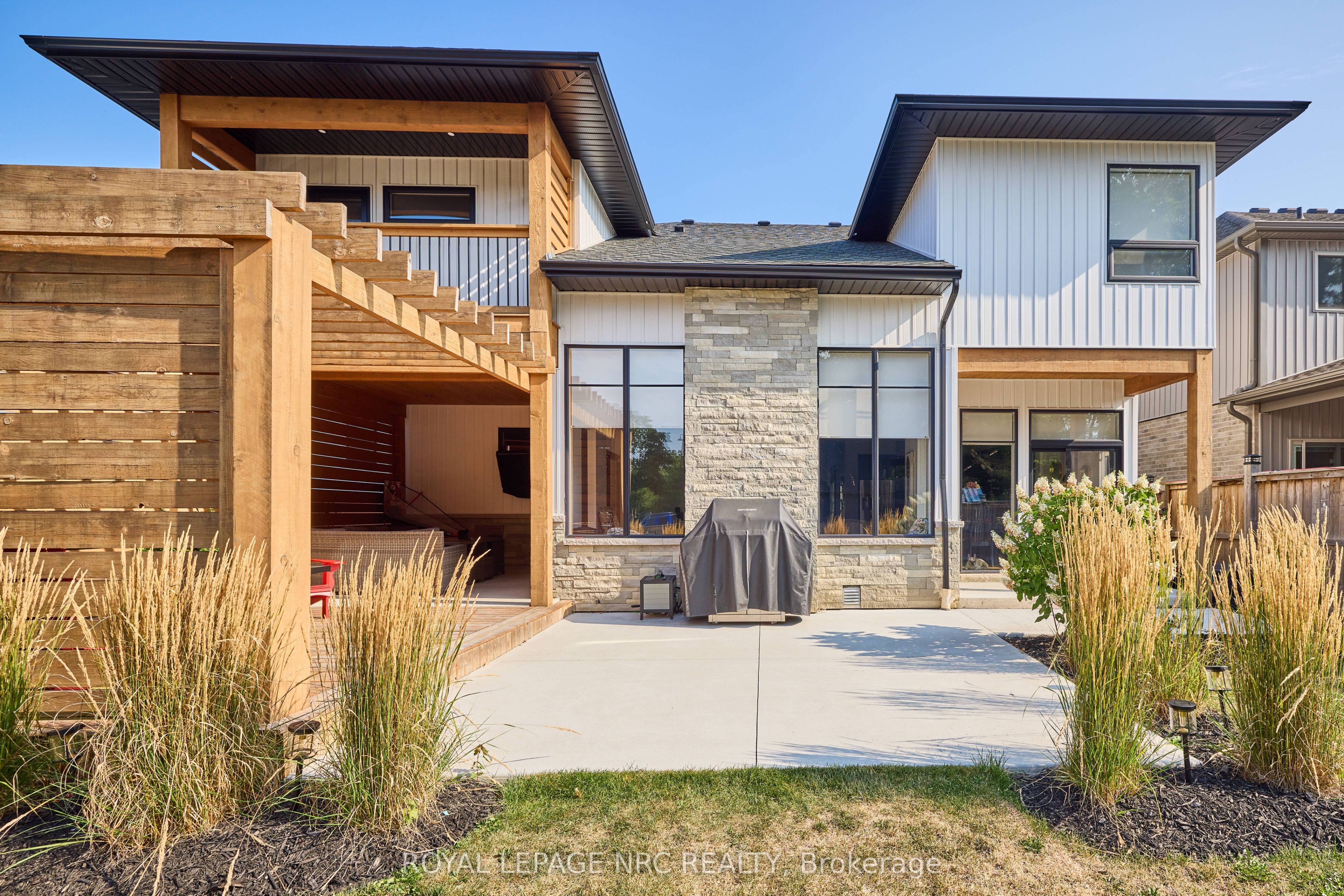 8 Hilda Street Property Photo 45