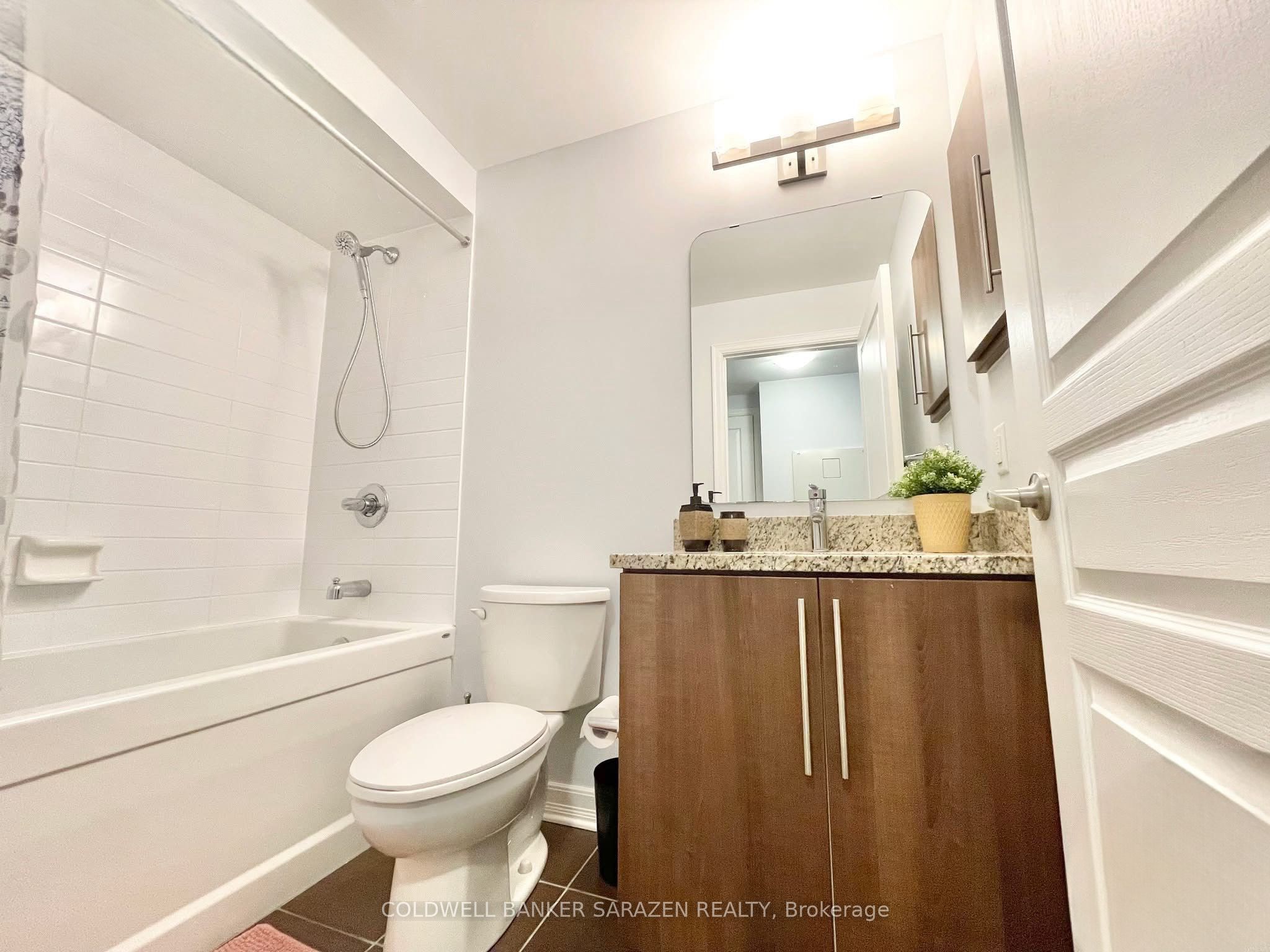 238 Besserer Street 1106 Property Photo 20