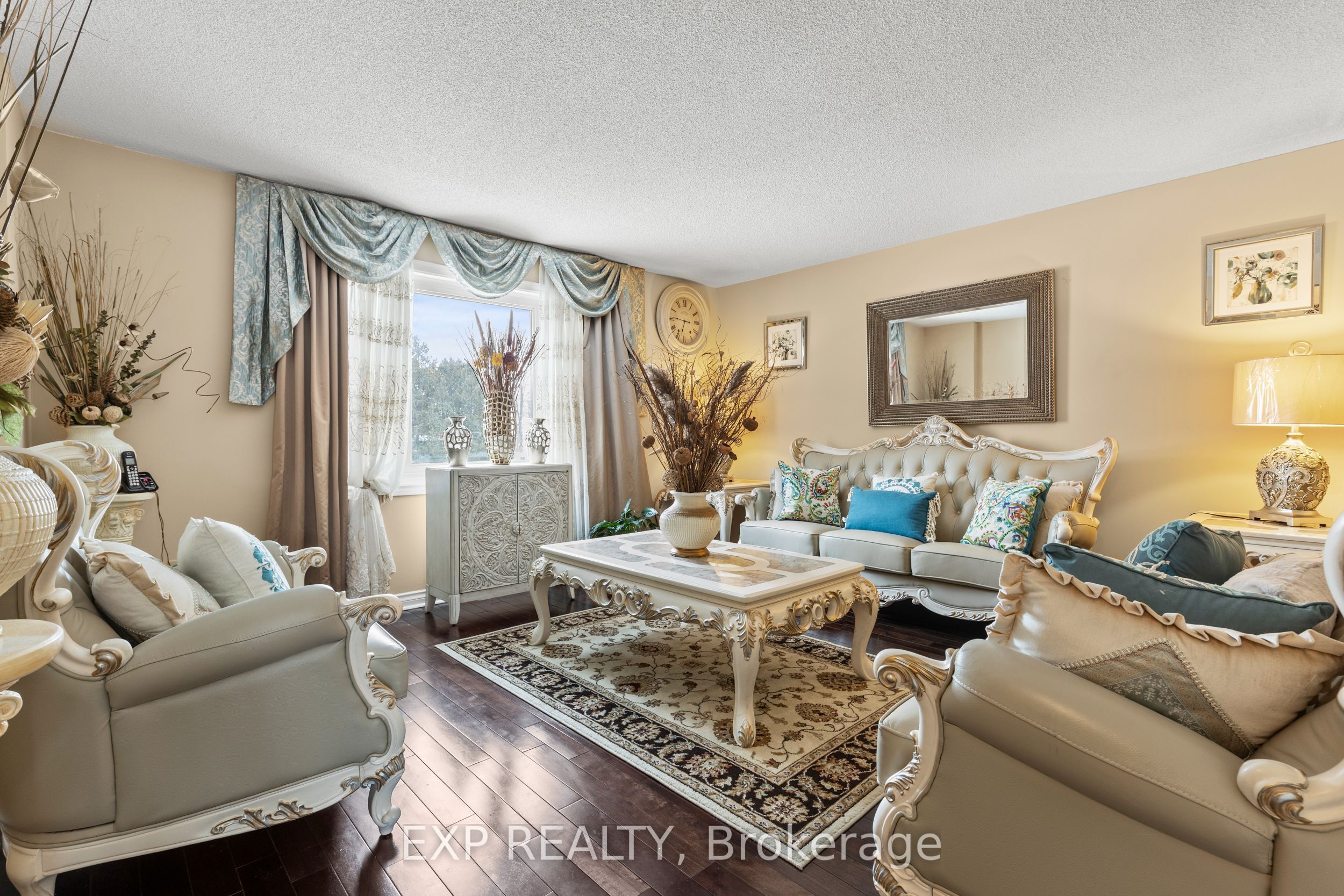 6745 Dawson Street Property Photo 6
