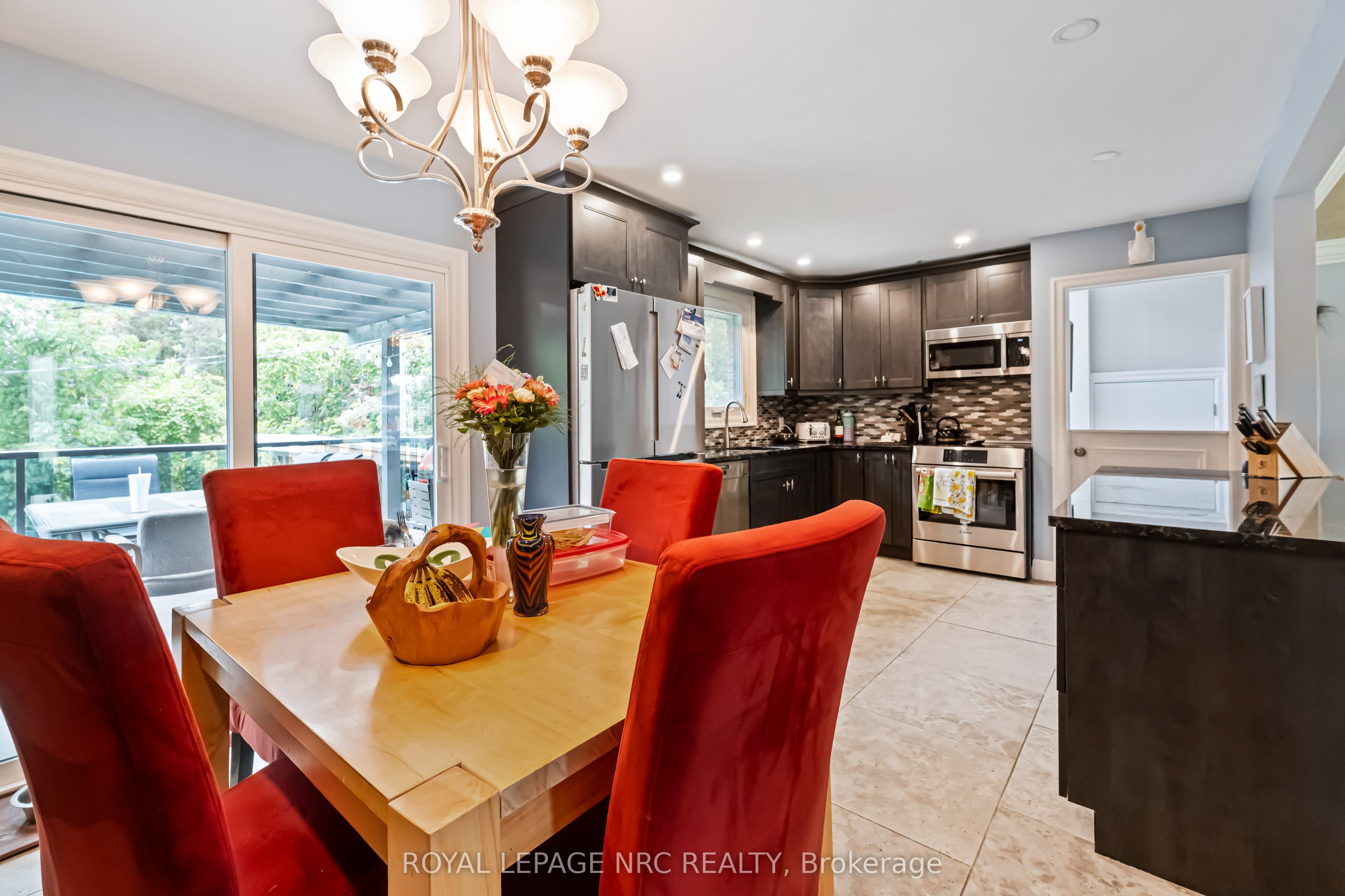 9 Cartier Drive Property Photo 15