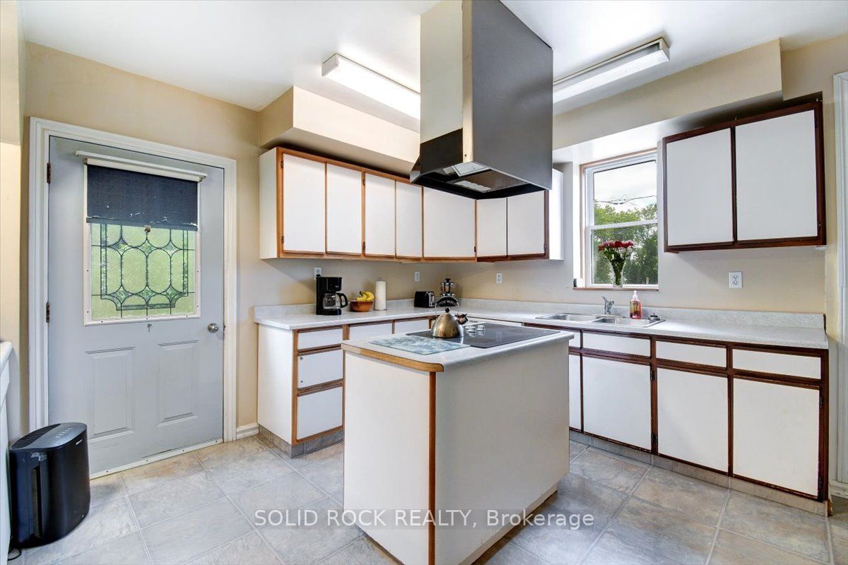 53 Church (st) Avenue Property Photo 4