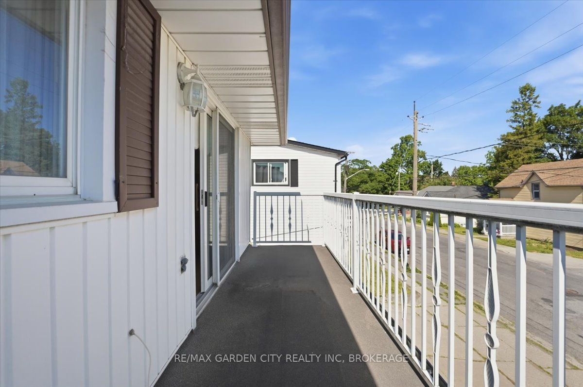 41 Albert Street W Property Photo 19