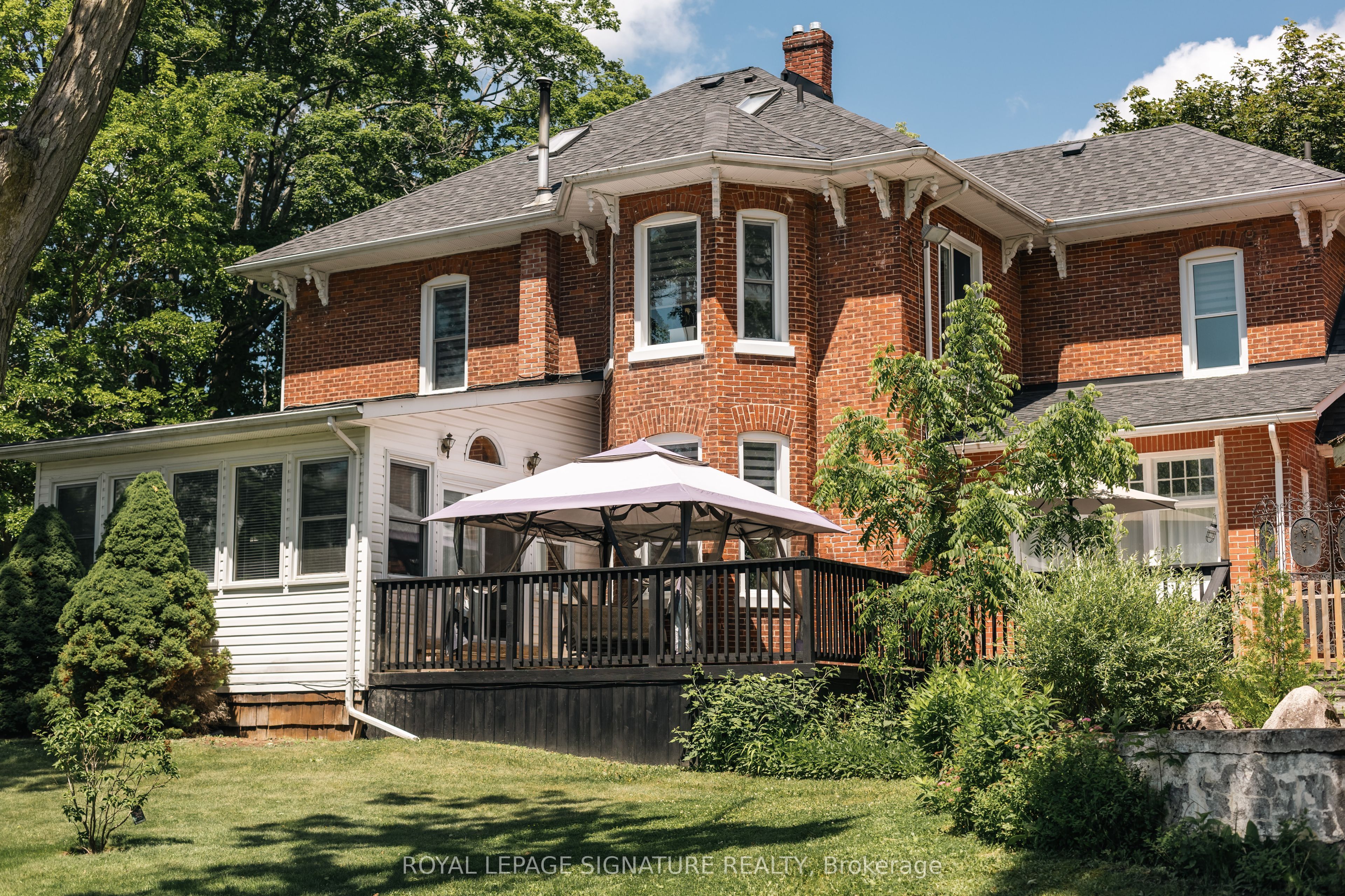 33 Division Street Property Photo 3