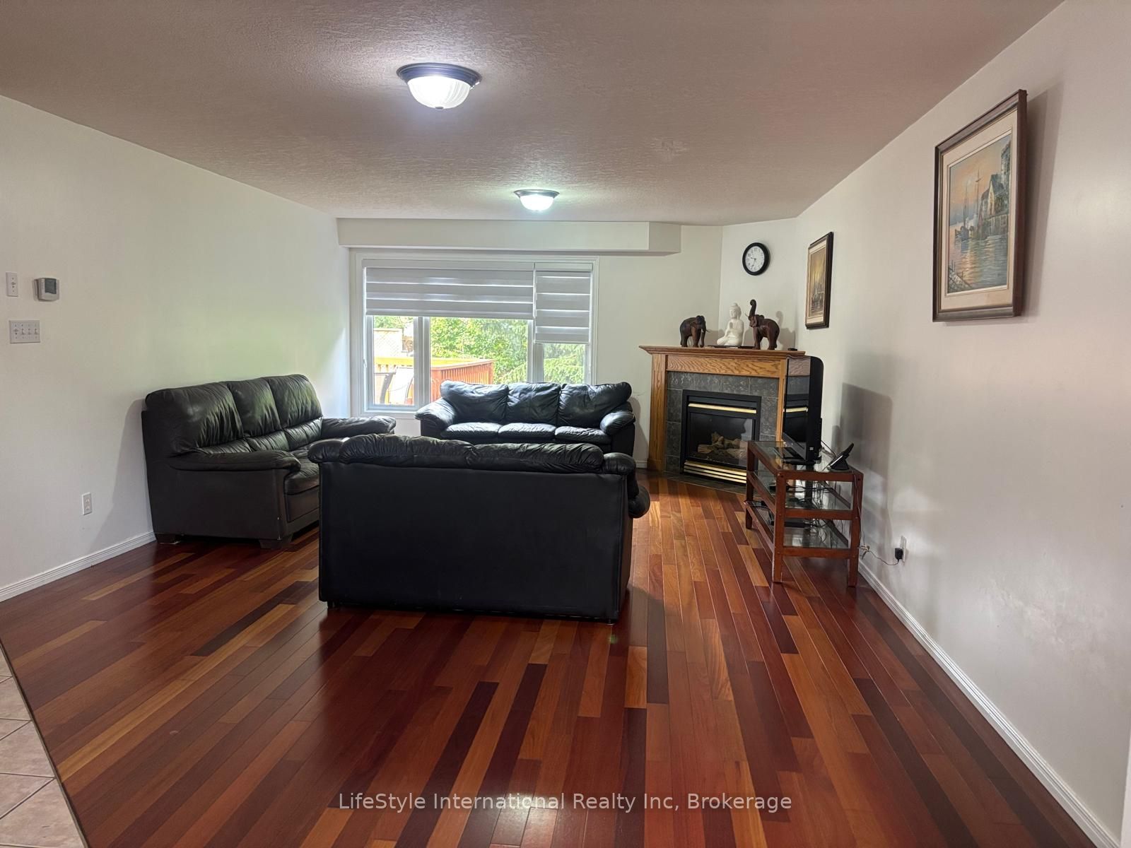 41 Camm Crescent Property Photo 5