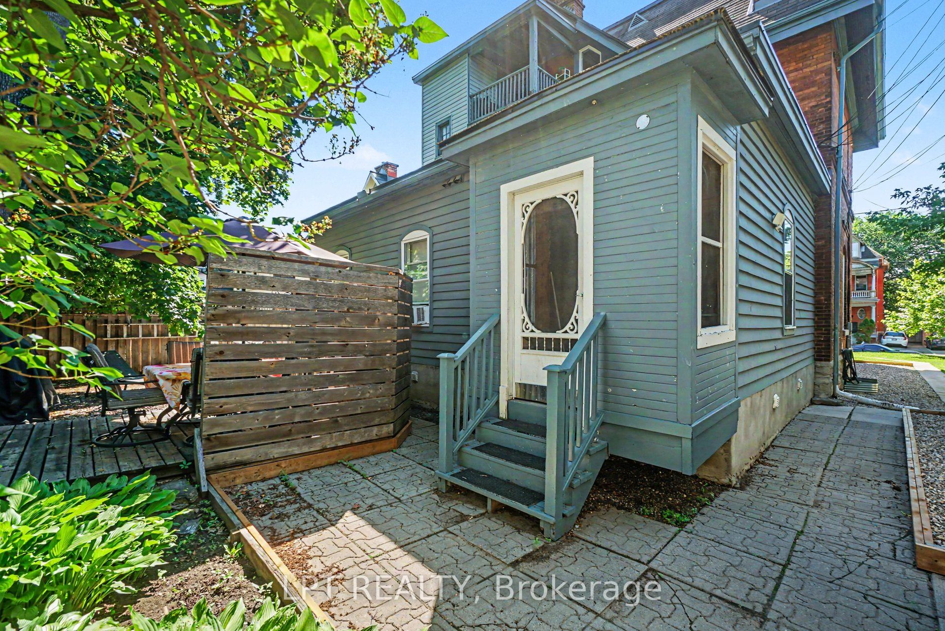 475 Maclaren Street Property Photo 33