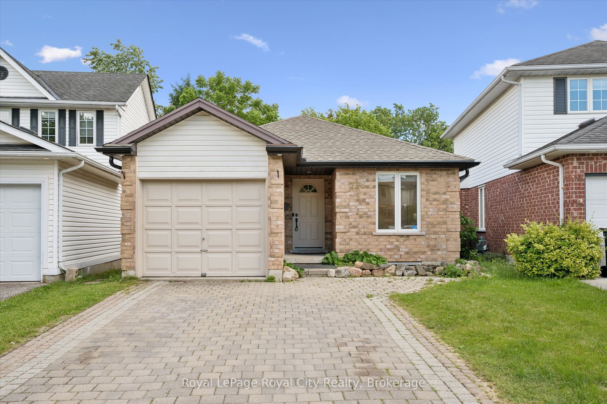 73 Waxwing Crescent Property Photo 1